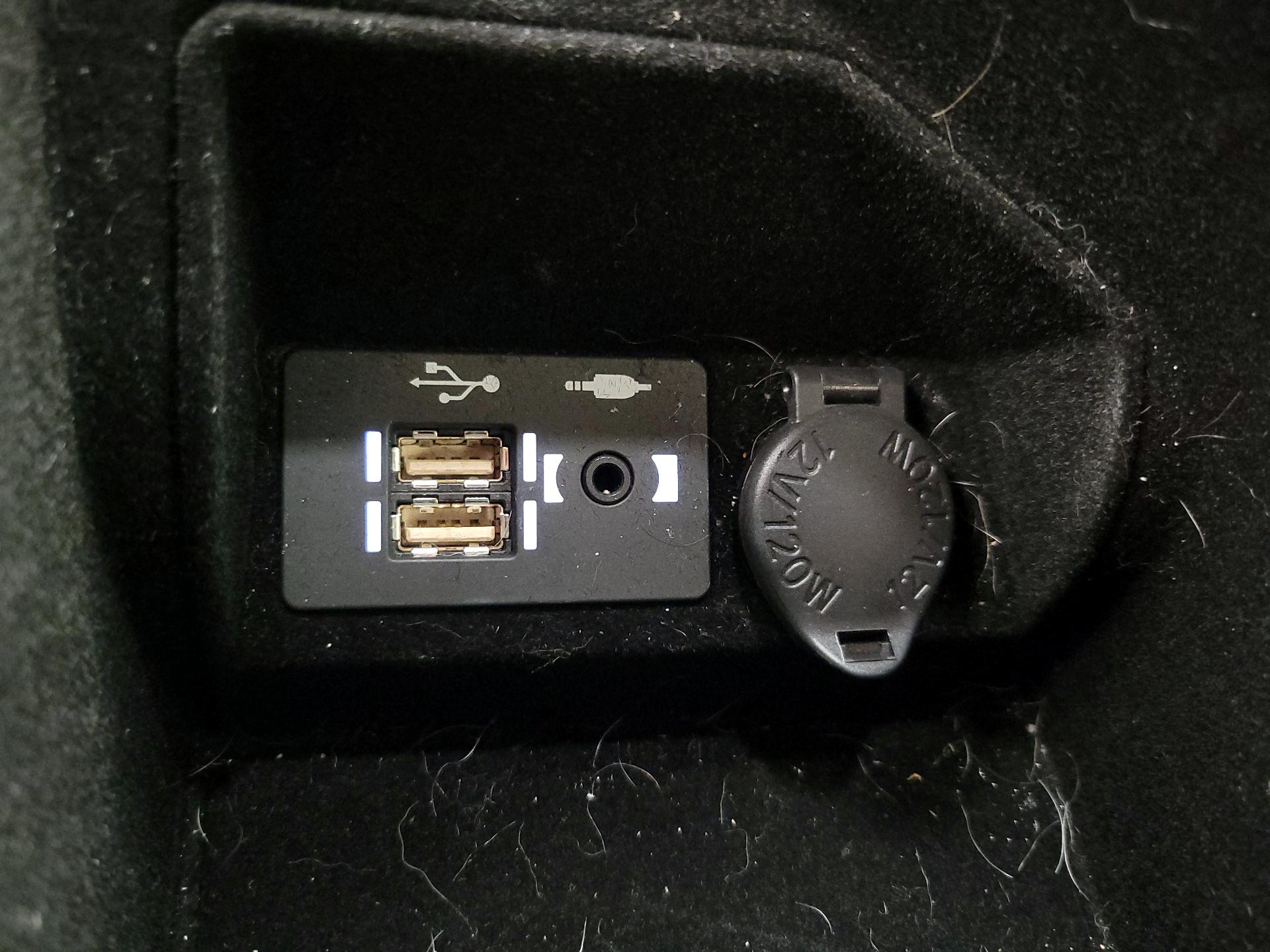 Thumbnail: 2021 Lexus IS - 19