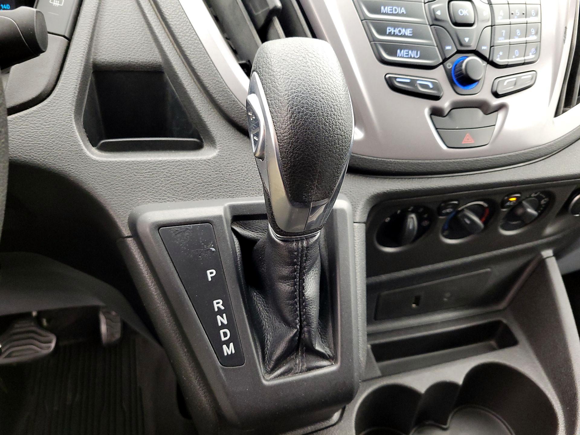 Thumbnail: 2018 Ford Transit Series - 17