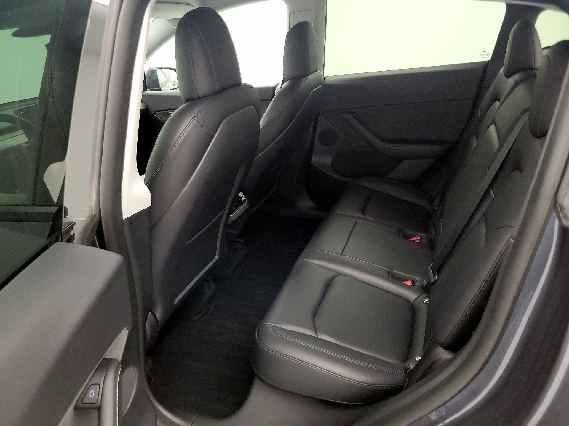 Thumbnail: 2022 Tesla Model Y - 18