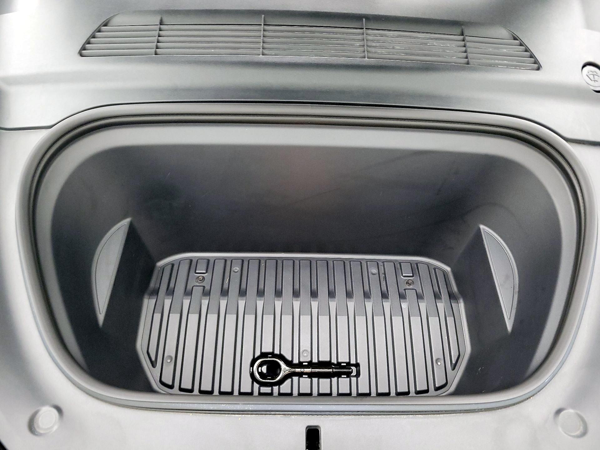 Thumbnail: 2022 Tesla Model Y - 20