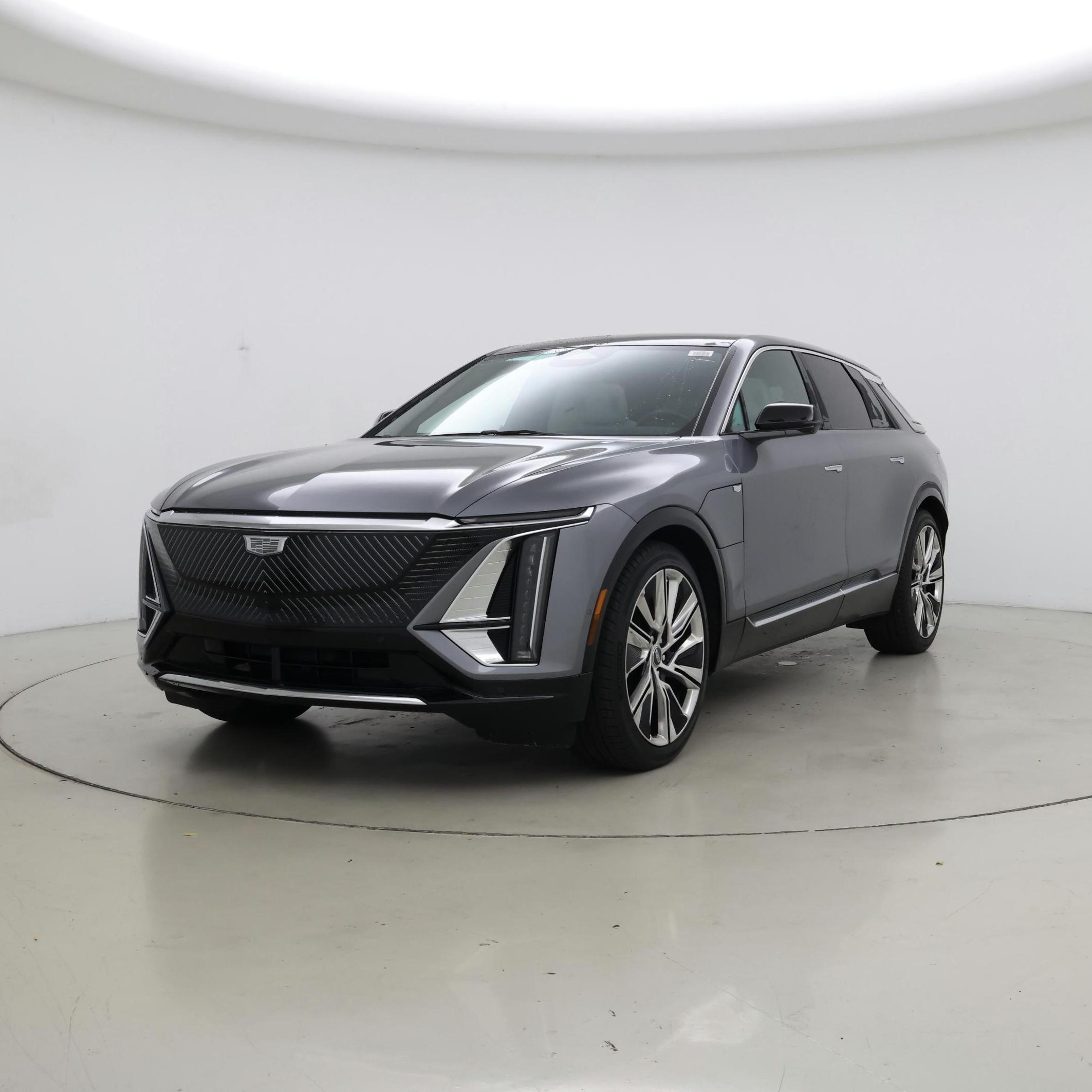 Thumbnail: 2023 Cadillac Lyriq - 4