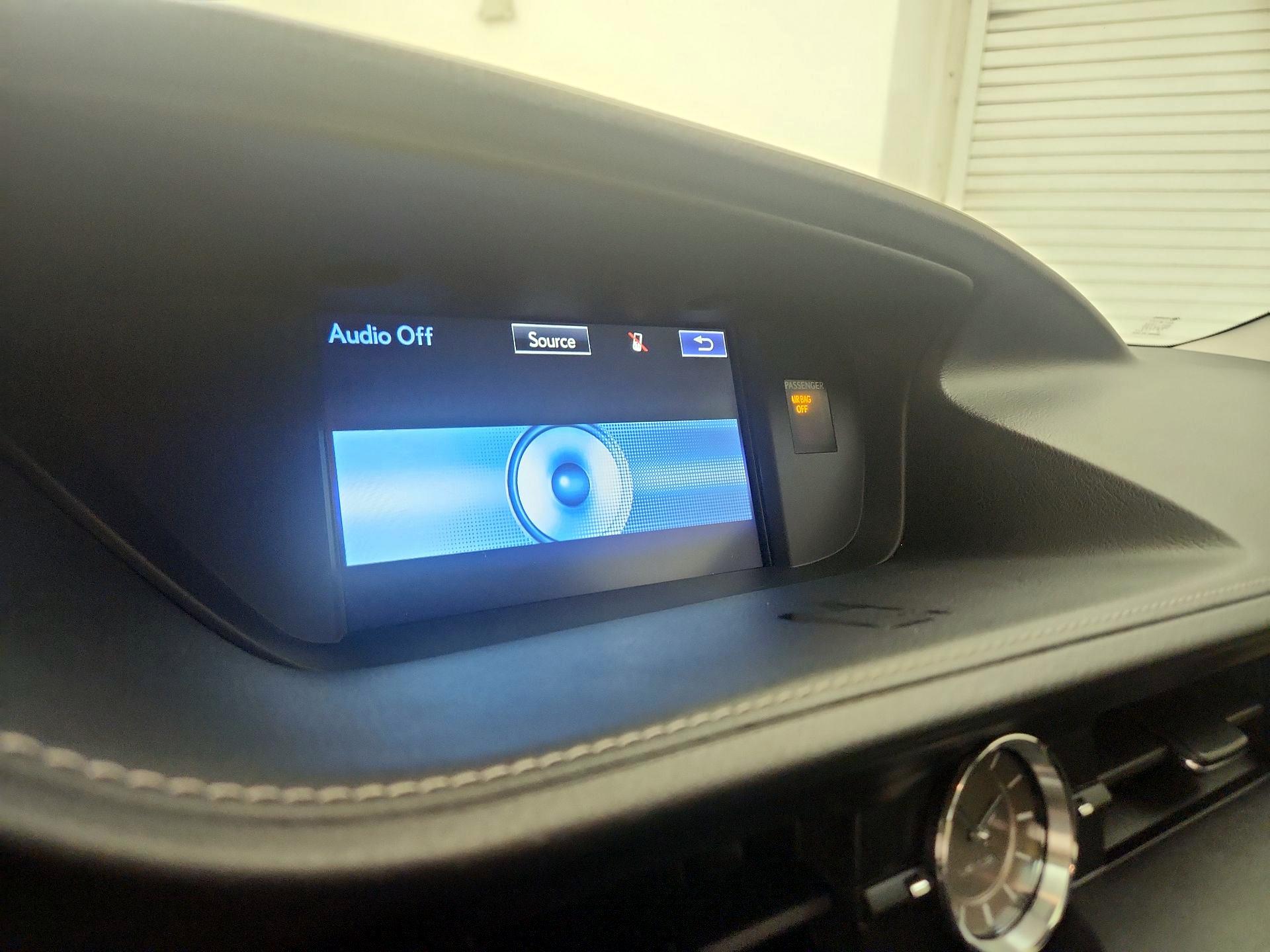 Thumbnail: 2015 Lexus ES - 16