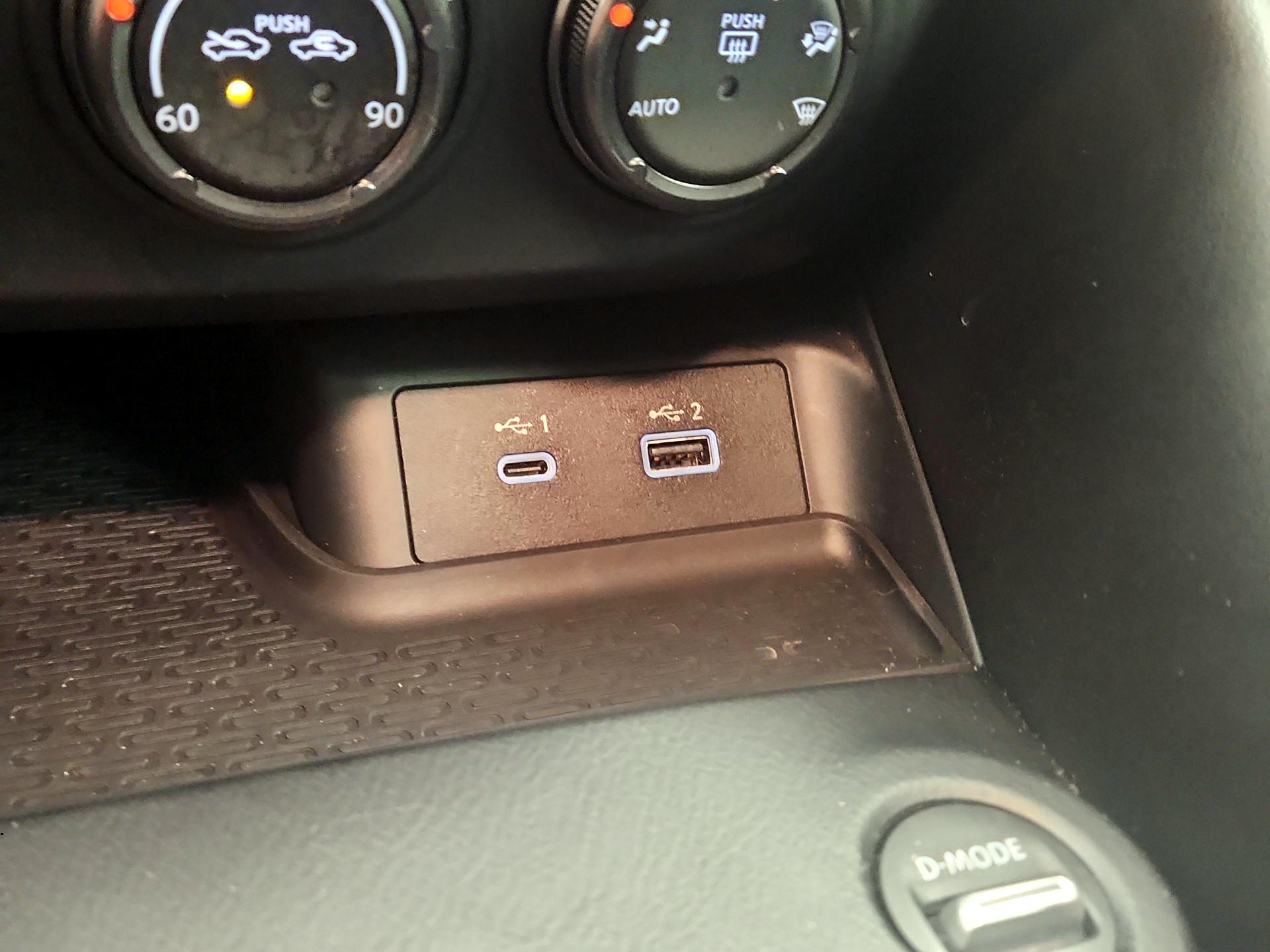 Thumbnail: 2023 Nissan Z - 18