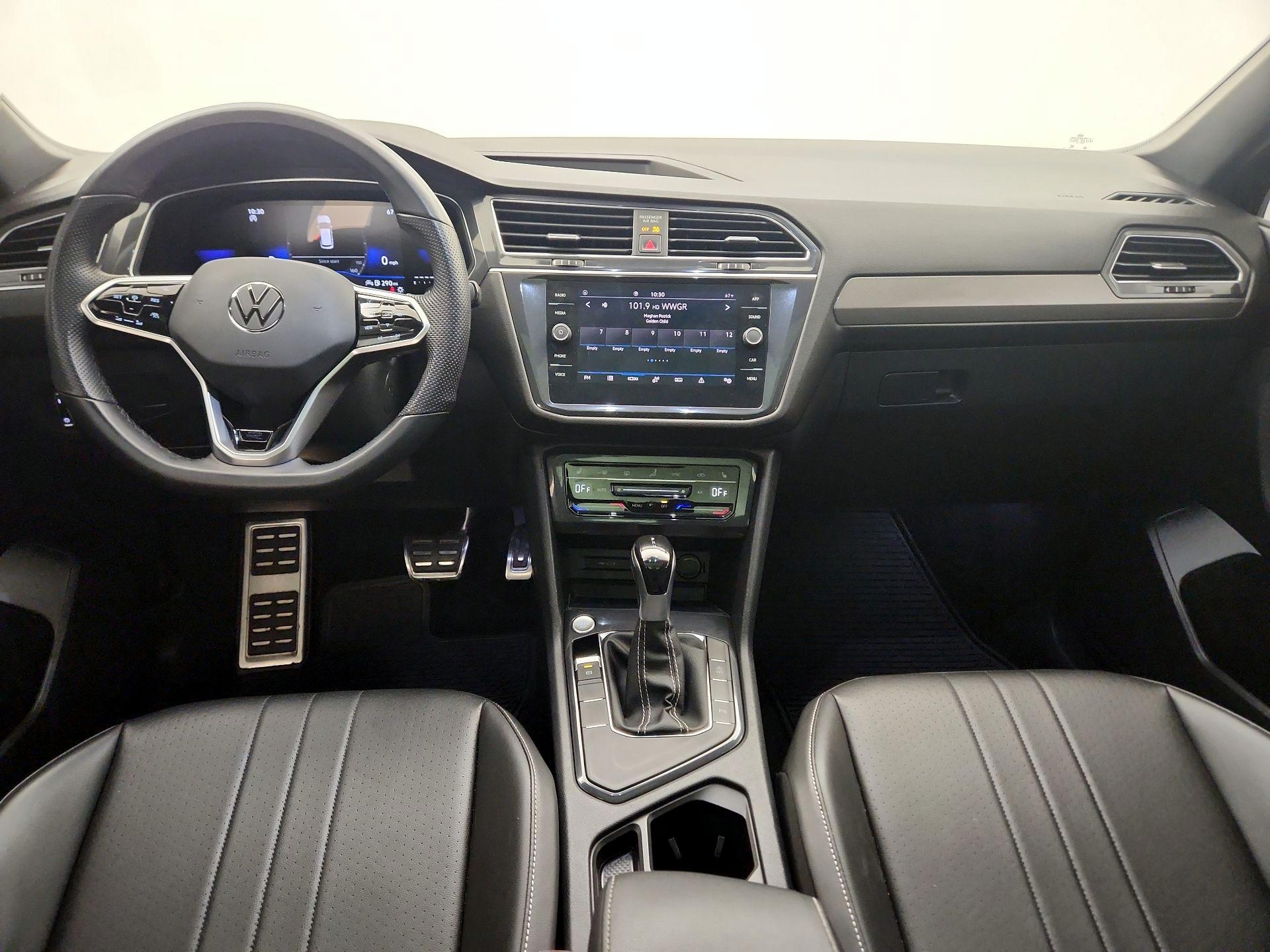 Thumbnail: 2023 Volkswagen Tiguan - 9