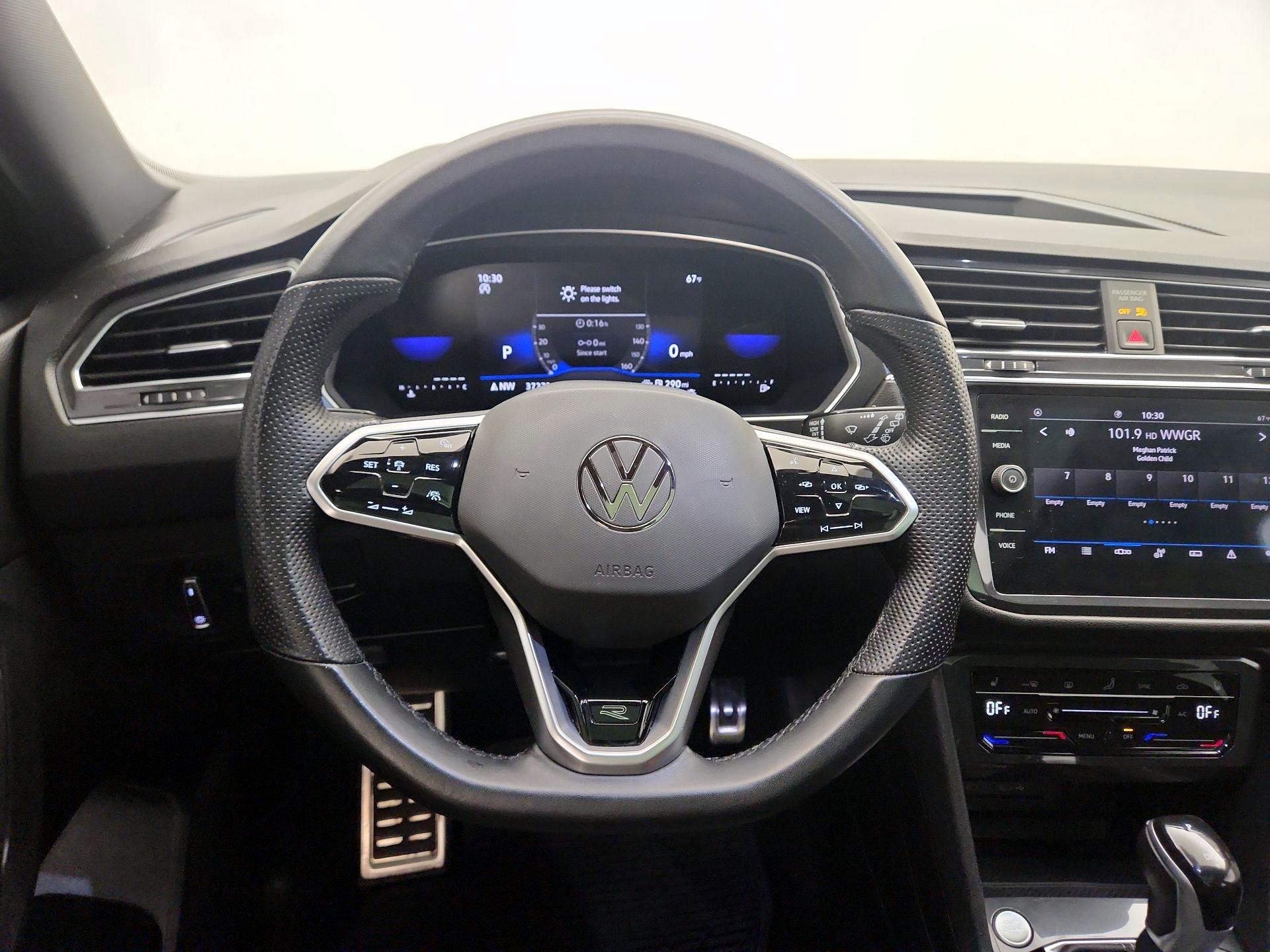 Thumbnail: 2023 Volkswagen Tiguan - 10