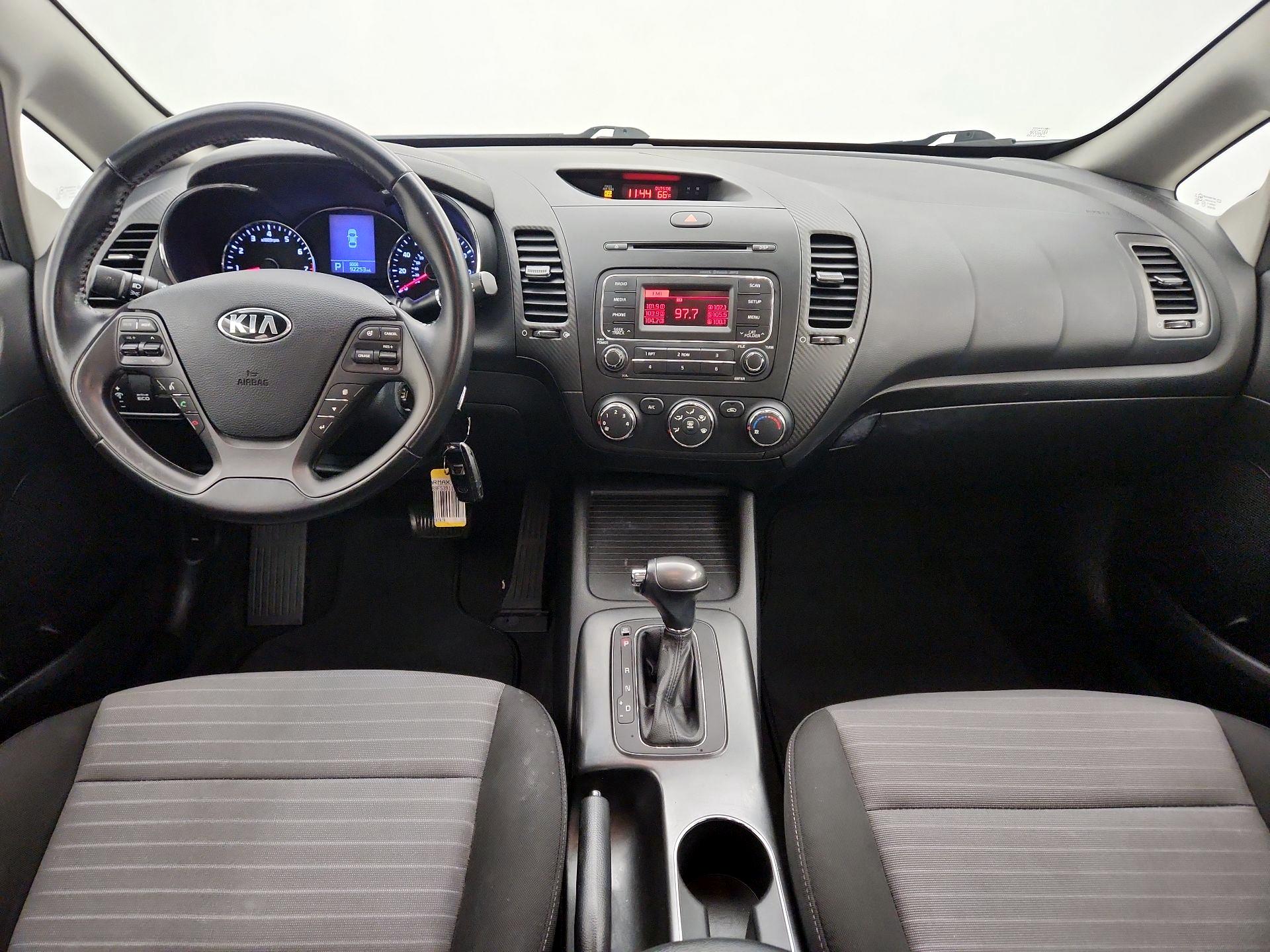 Thumbnail: 2015 Kia Forte - 9