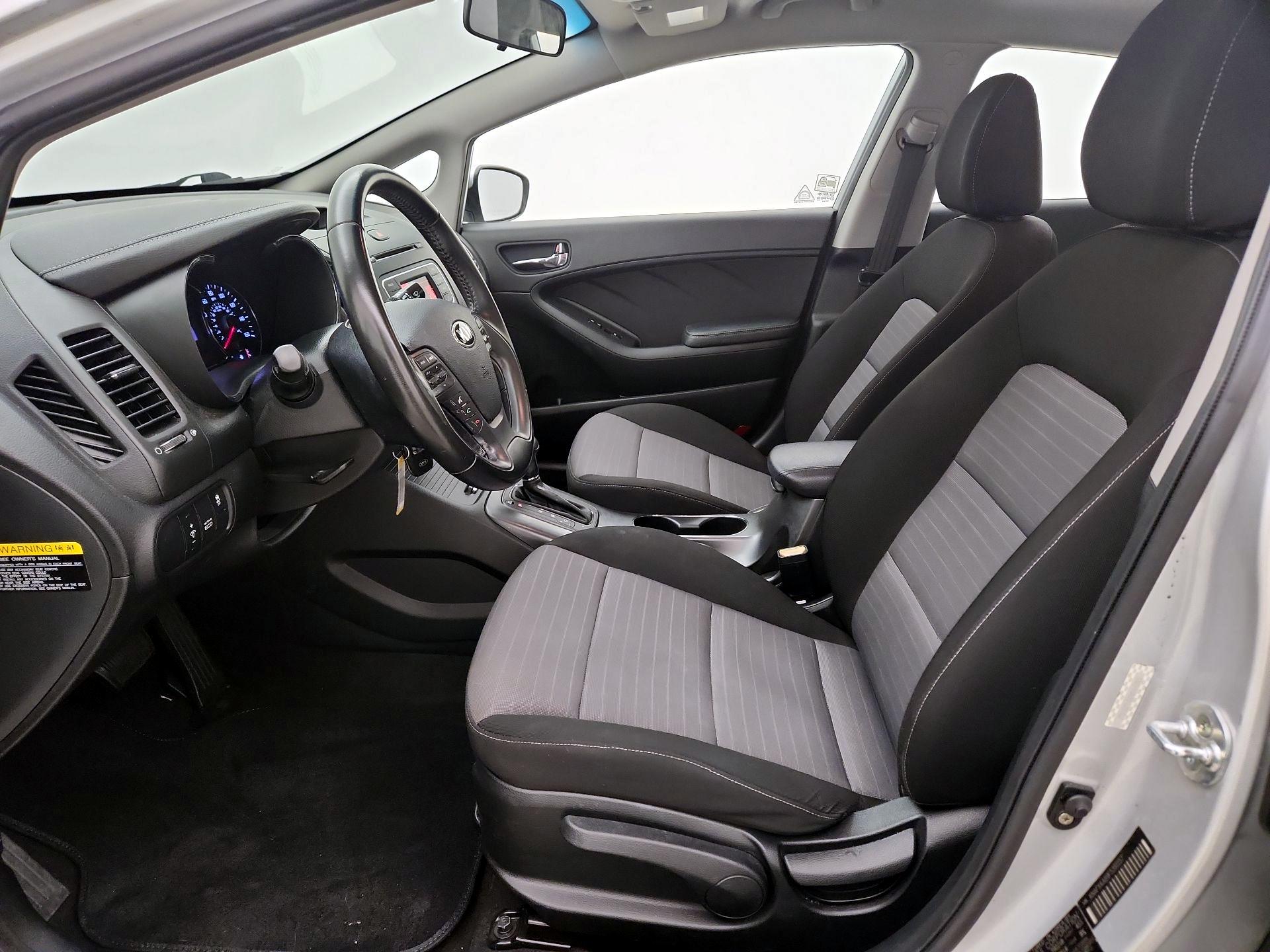 Thumbnail: 2015 Kia Forte - 11