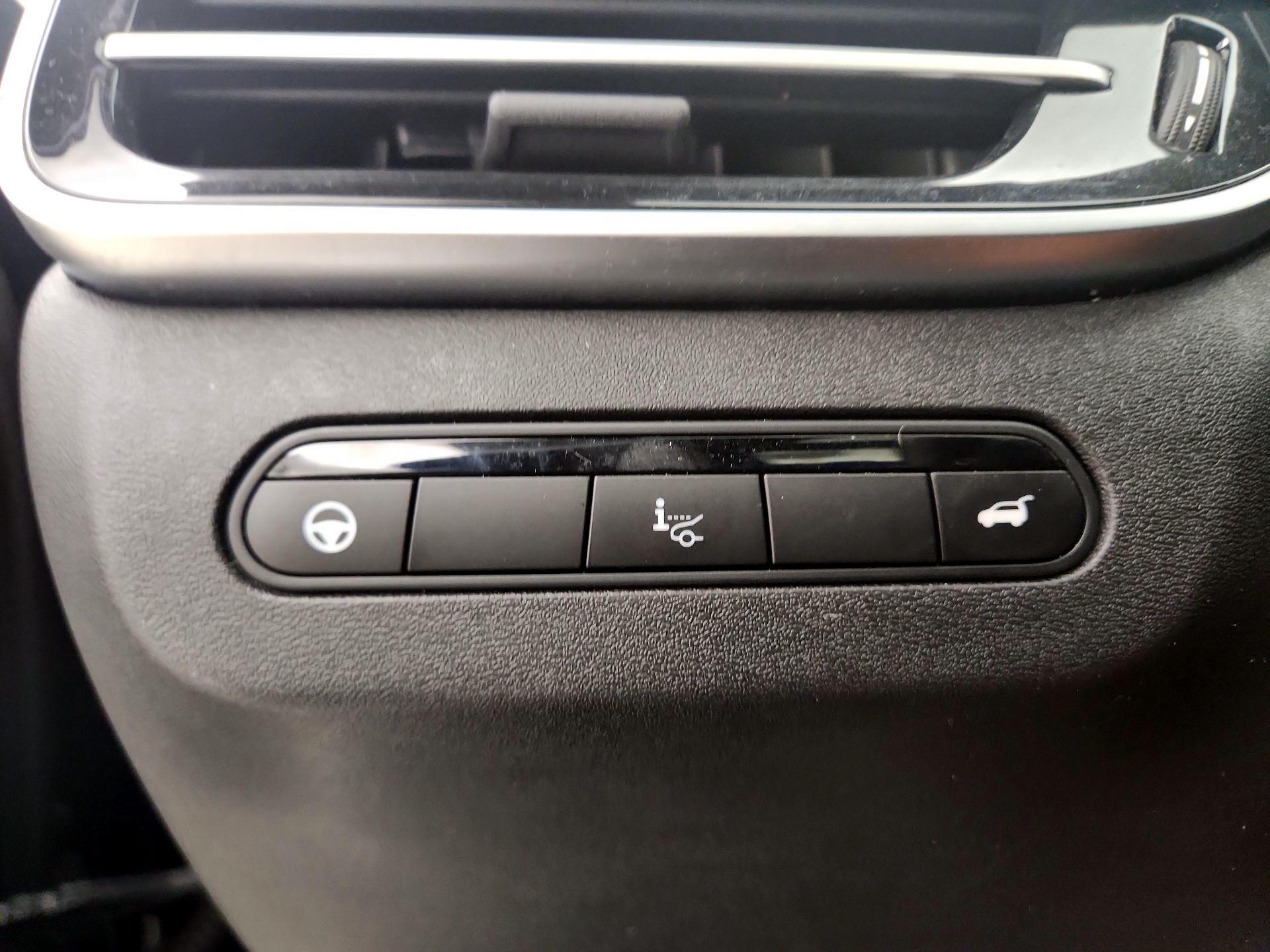 Thumbnail: 2022 INFINITI QX60 - 13