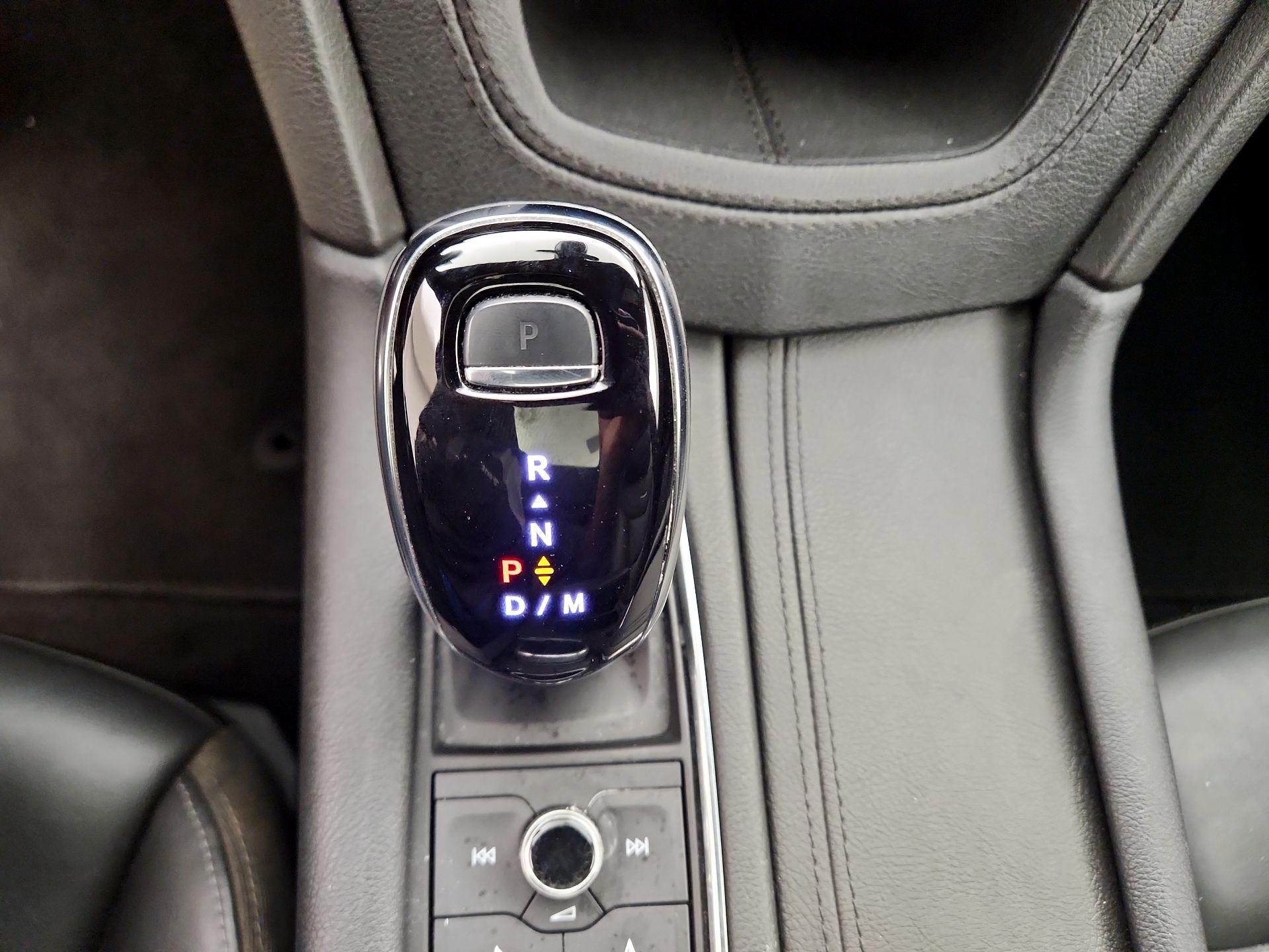 Thumbnail: 2023 Cadillac XT6 - 18