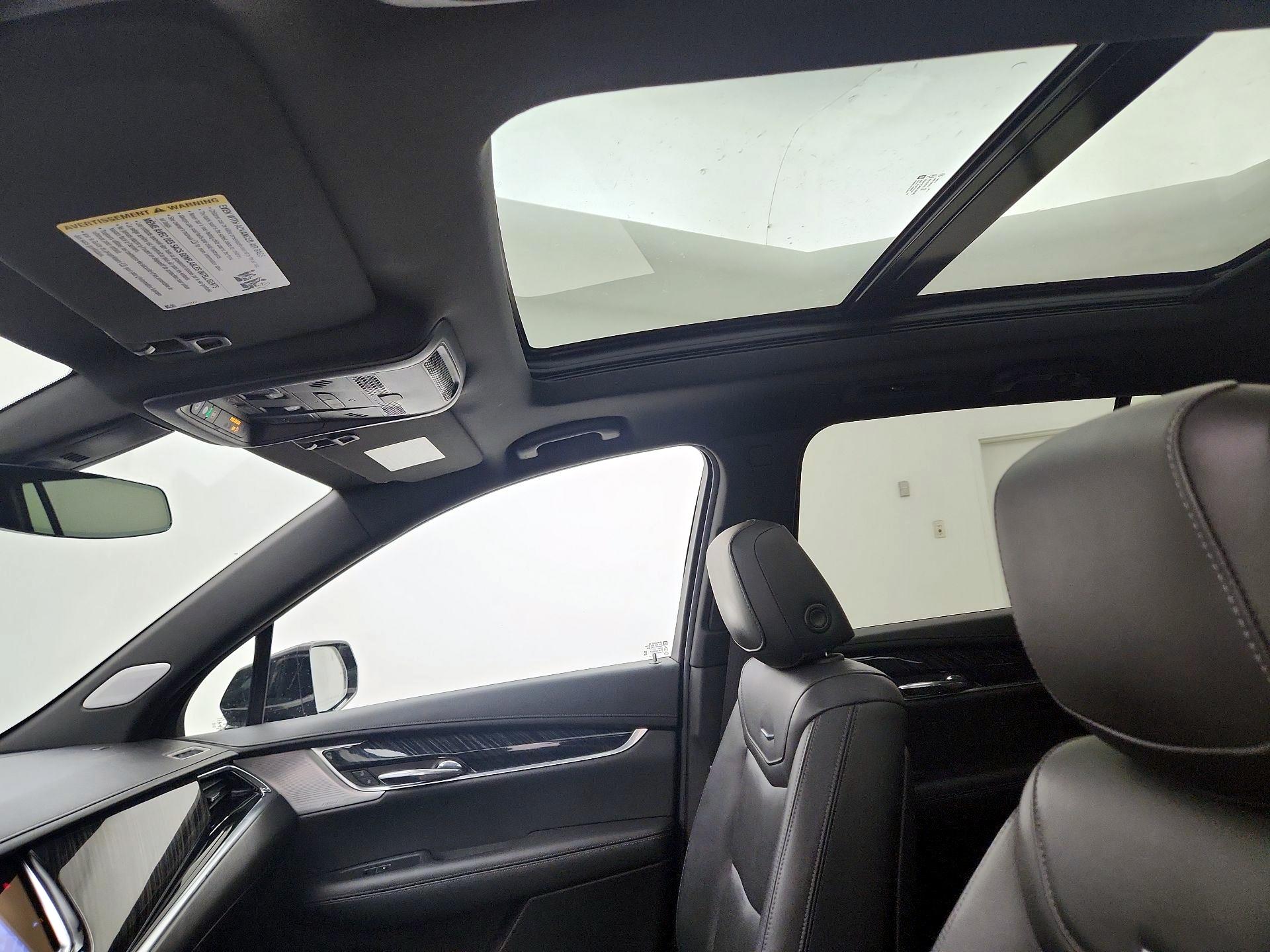 Thumbnail: 2023 Cadillac XT6 - 20