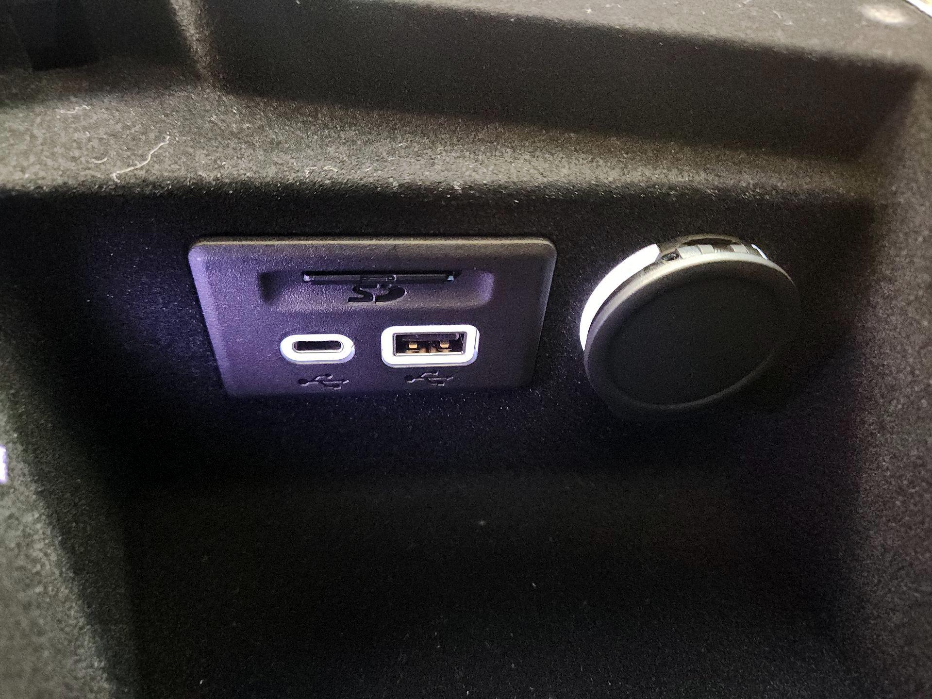 Thumbnail: 2024 Cadillac CT4 - 19