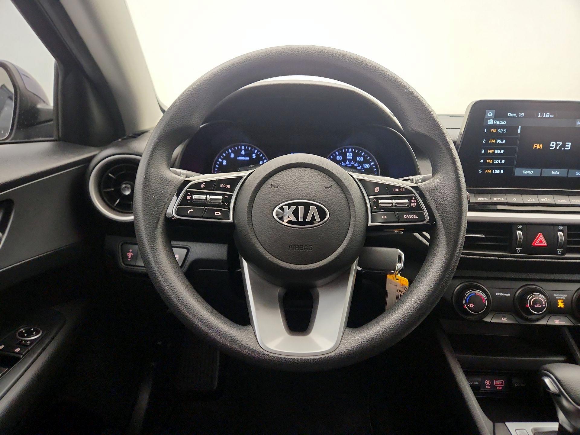 Thumbnail: 2020 Kia Forte - 10