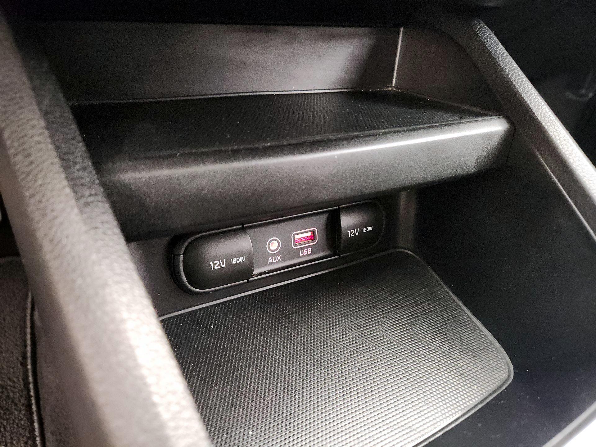 Thumbnail: 2020 Kia Forte - 18