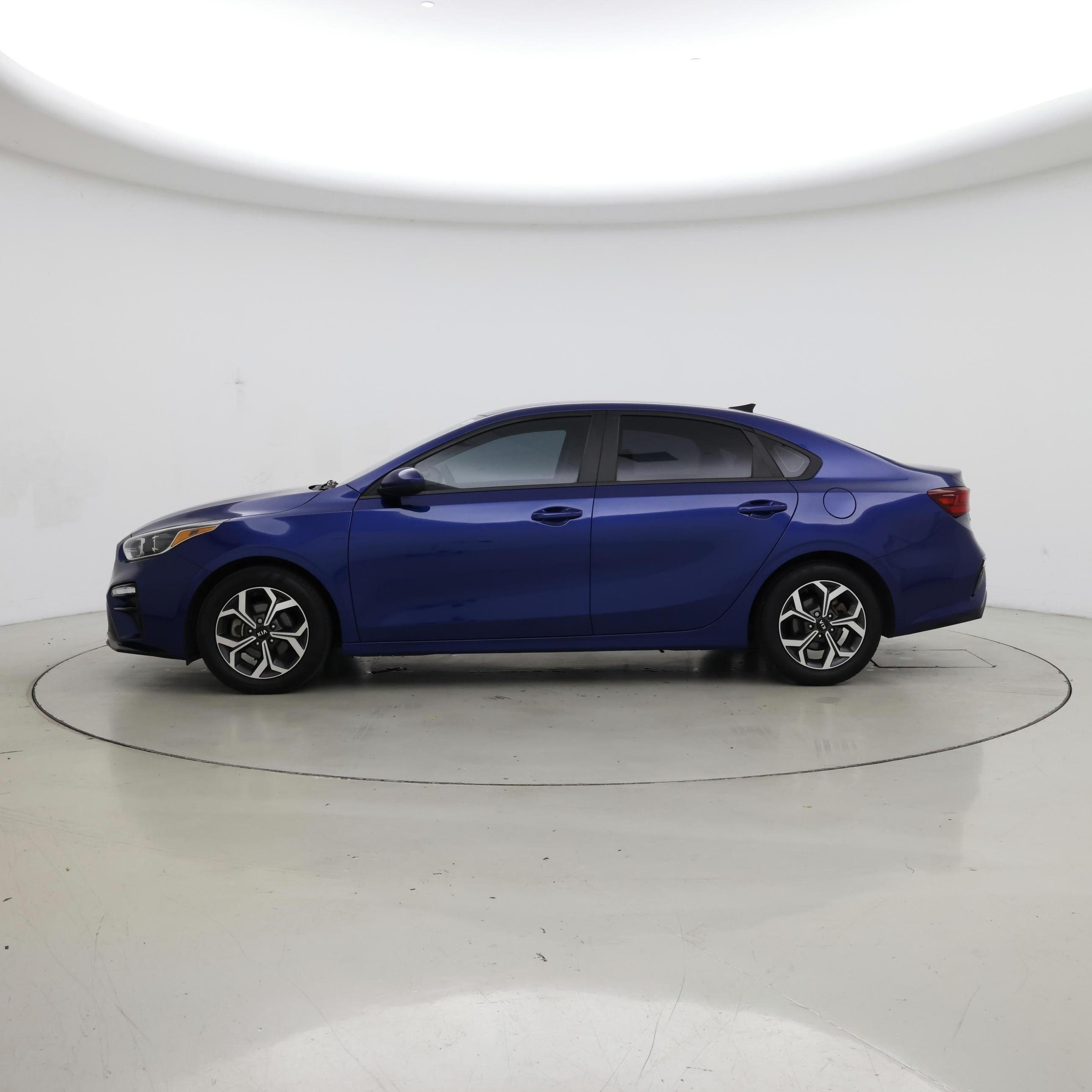 Thumbnail: 2020 Kia Forte - 3
