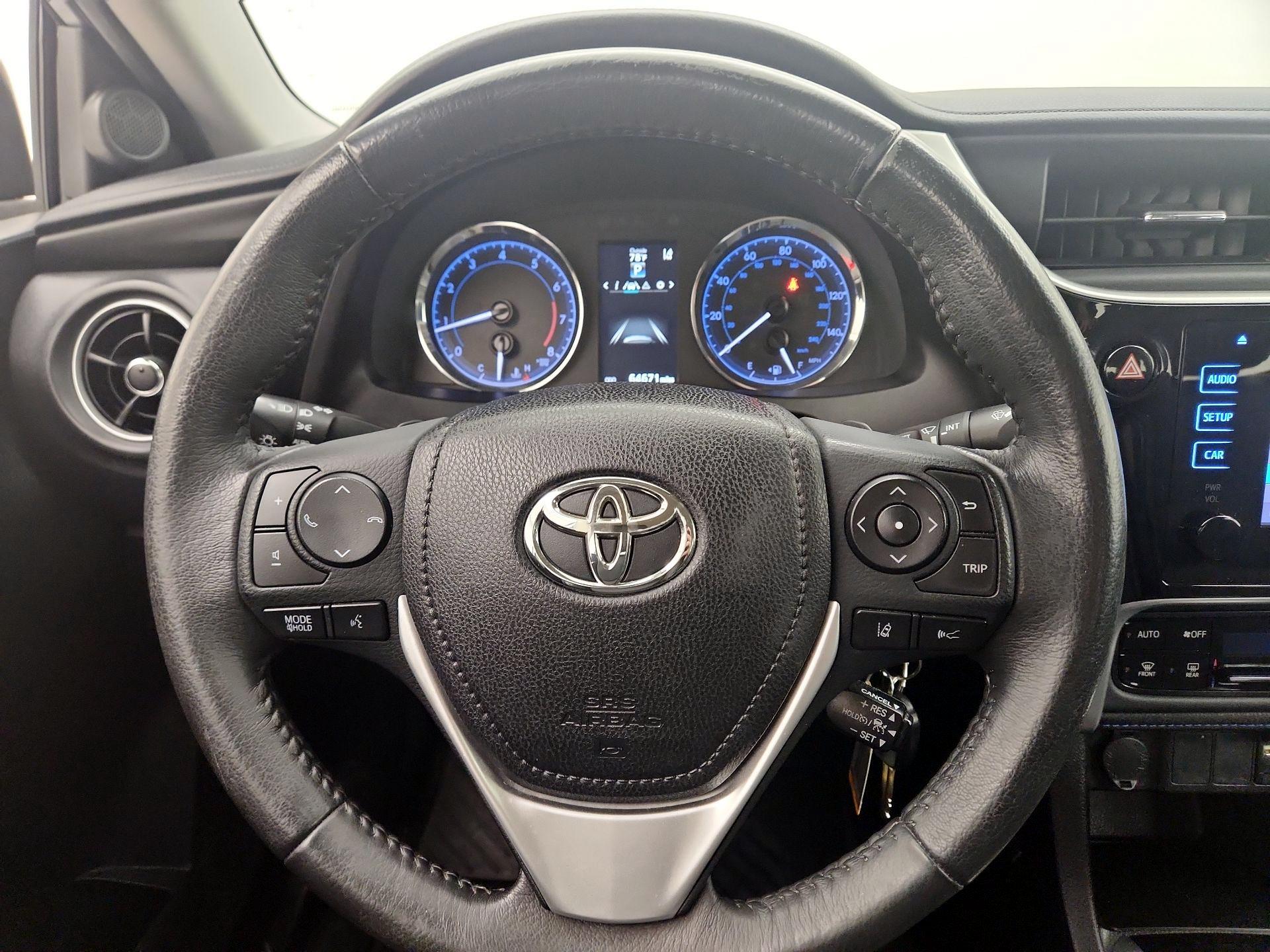 Thumbnail: 2017 Toyota Corolla - 10