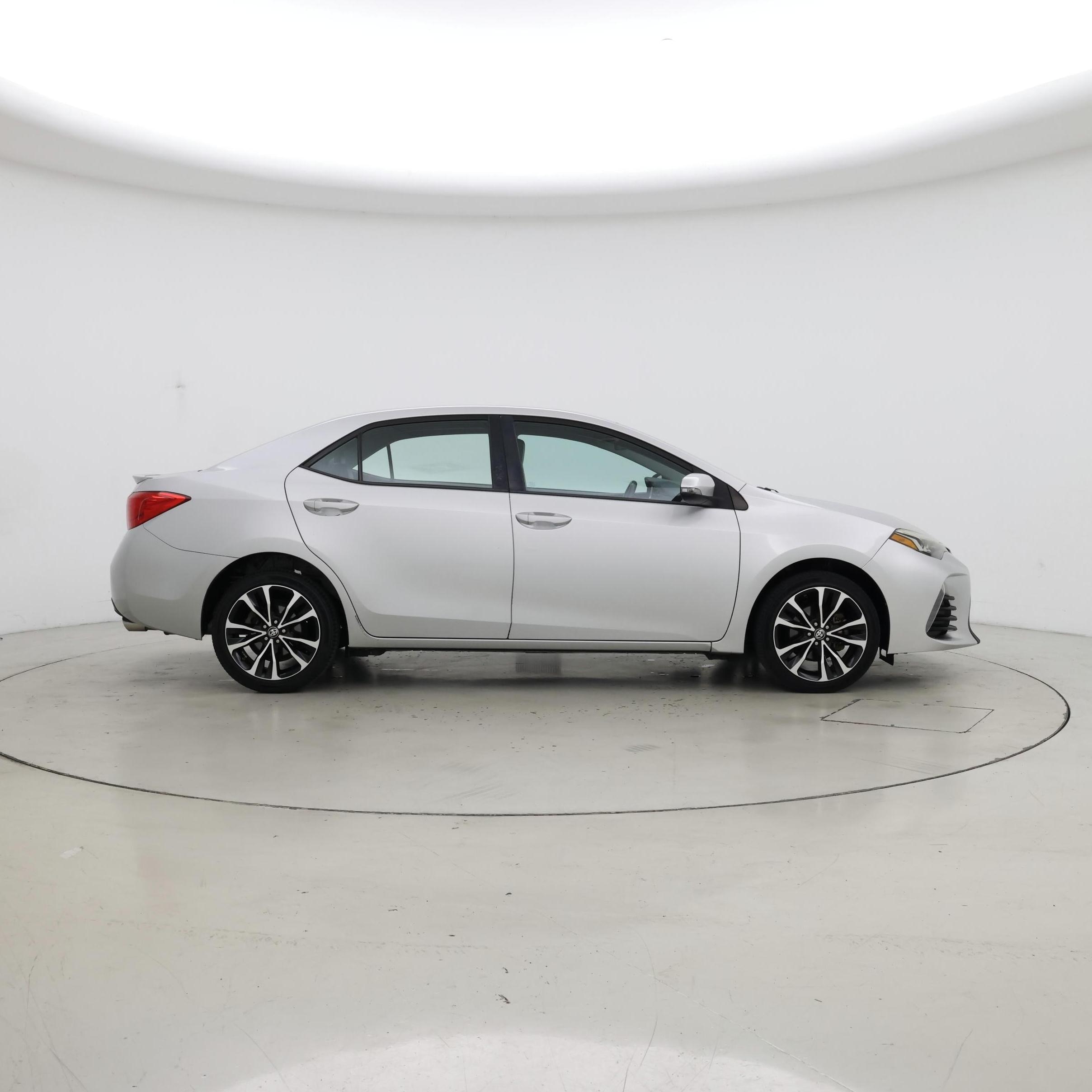 Thumbnail: 2017 Toyota Corolla - 7