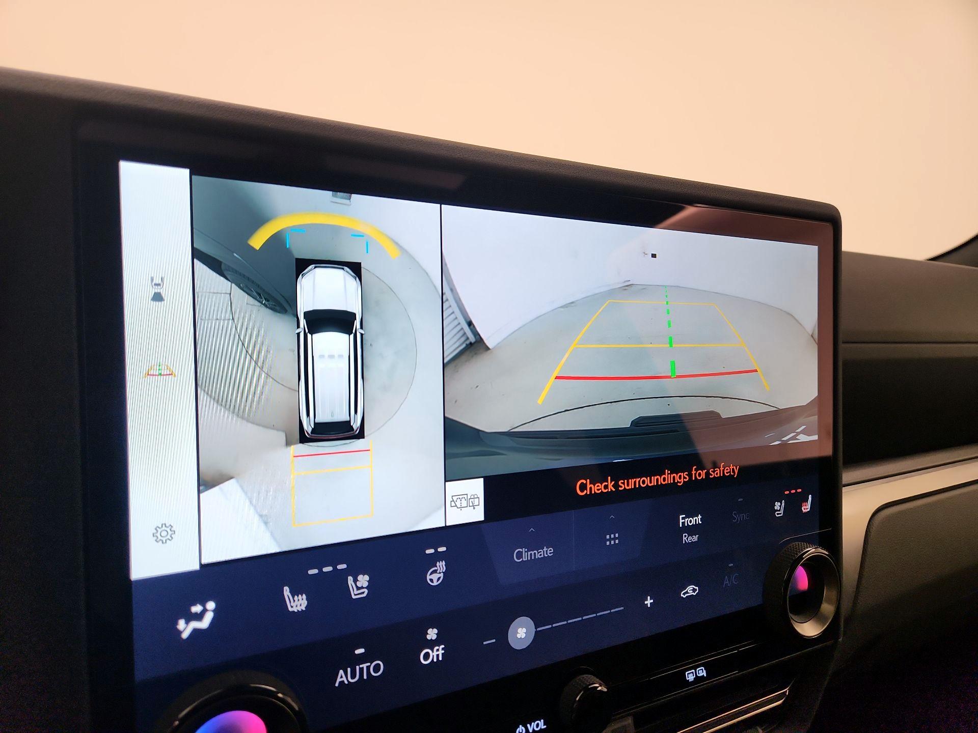 Thumbnail: 2025 Lexus GX - 15