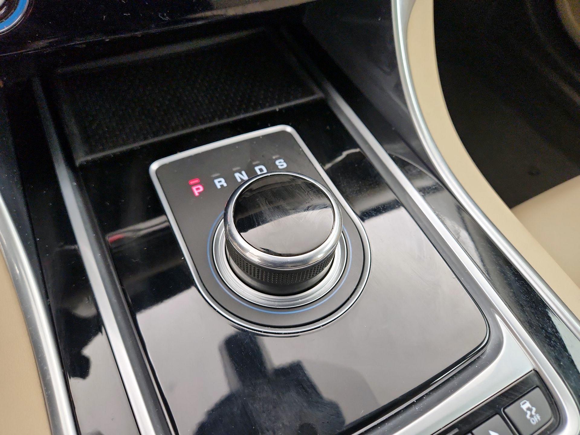 Thumbnail: 2017 Jaguar XF - 18