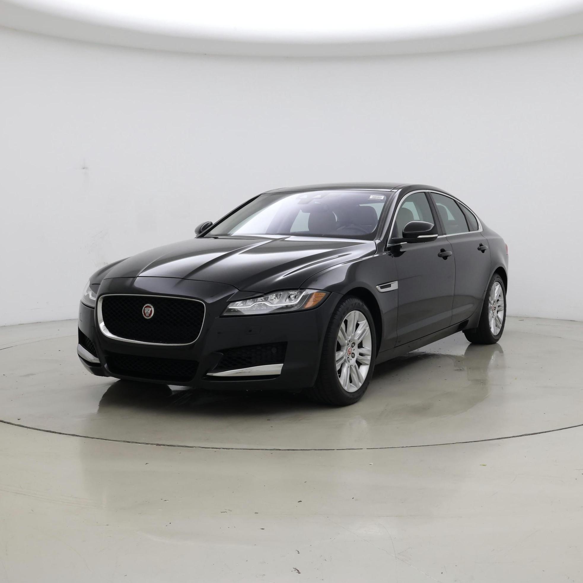 Thumbnail: 2017 Jaguar XF - 4