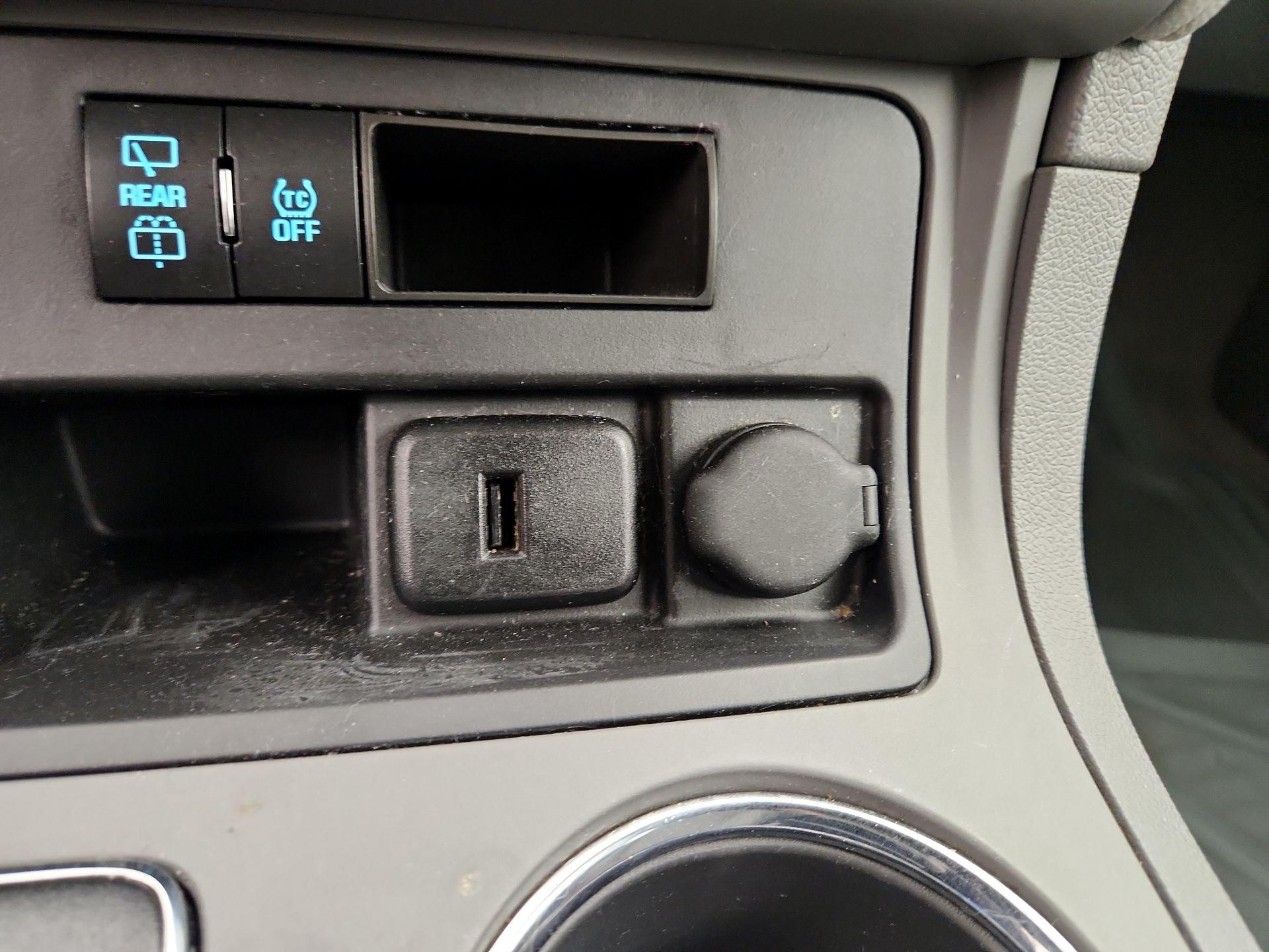 Thumbnail: 2017 Chevrolet Traverse - 18