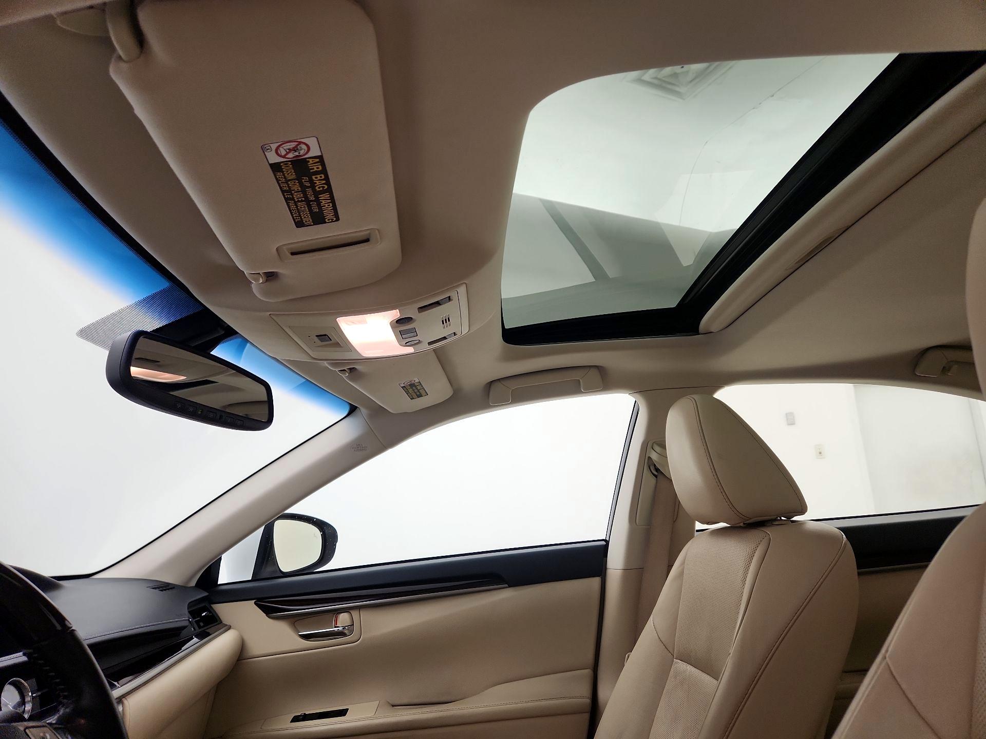 Thumbnail: 2014 Lexus ES - 20