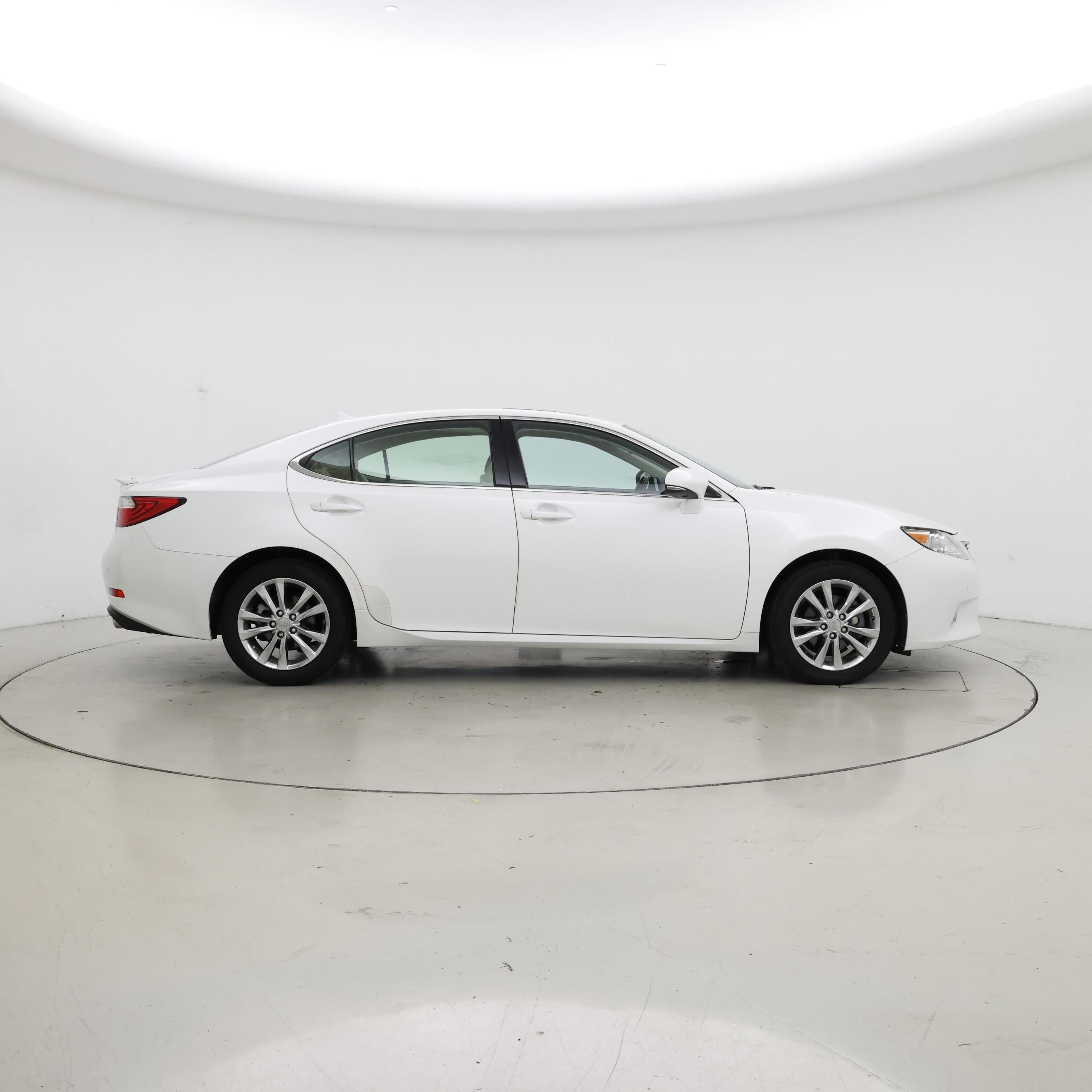 Thumbnail: 2014 Lexus ES - 7