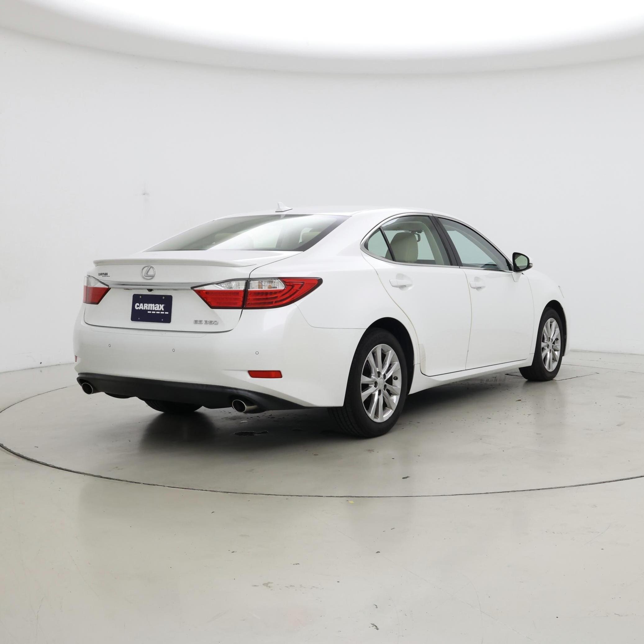 Thumbnail: 2014 Lexus ES - 8