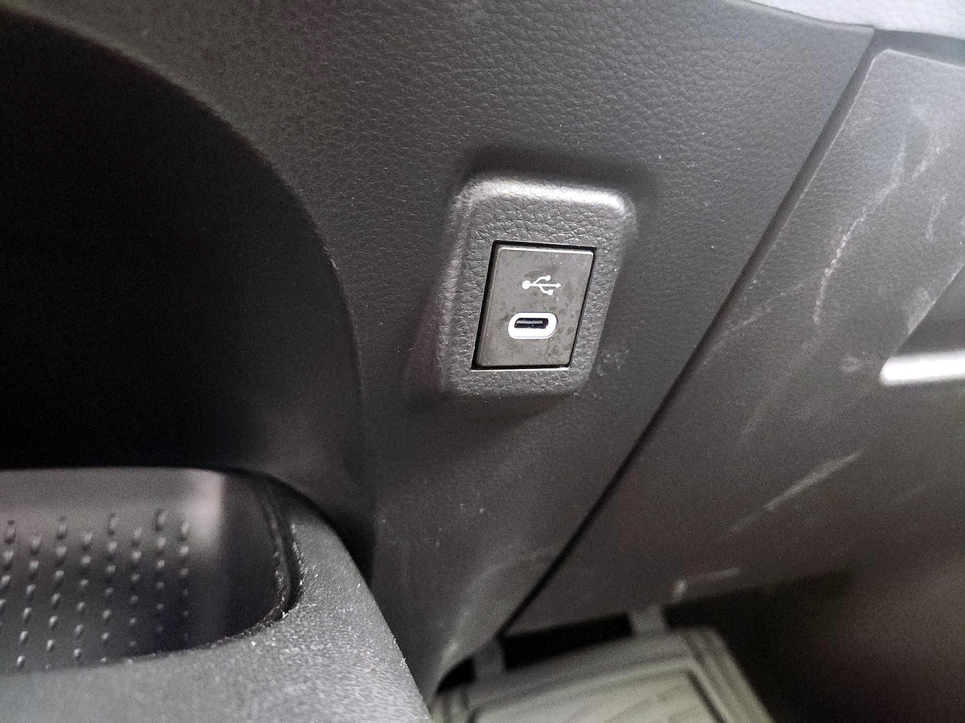 Thumbnail: 2023 Toyota Corolla - 18