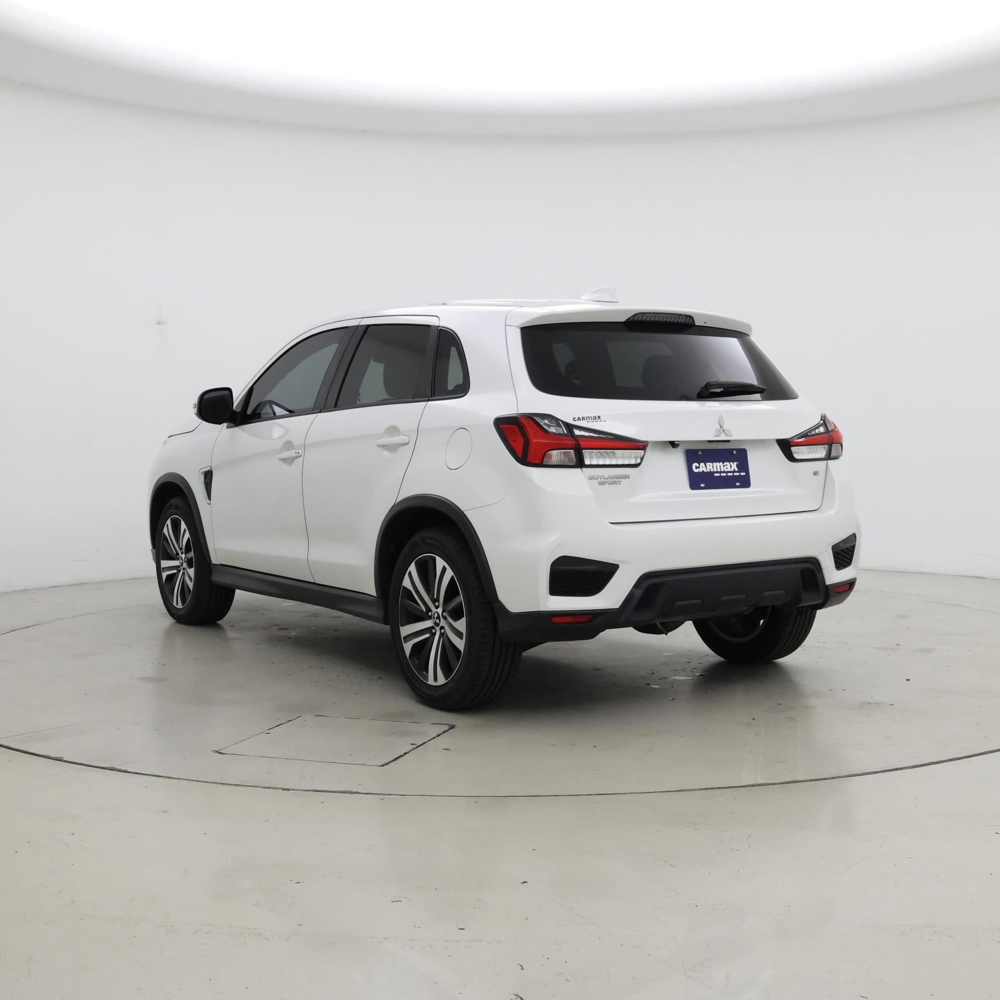 Thumbnail: 2020 Mitsubishi Outlander Sport - 2