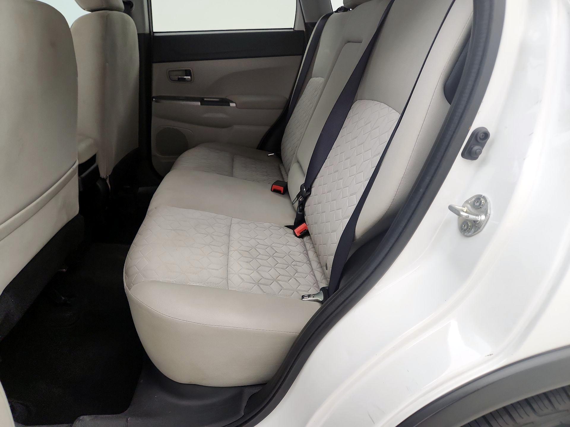 Thumbnail: 2020 Mitsubishi Outlander Sport - 19