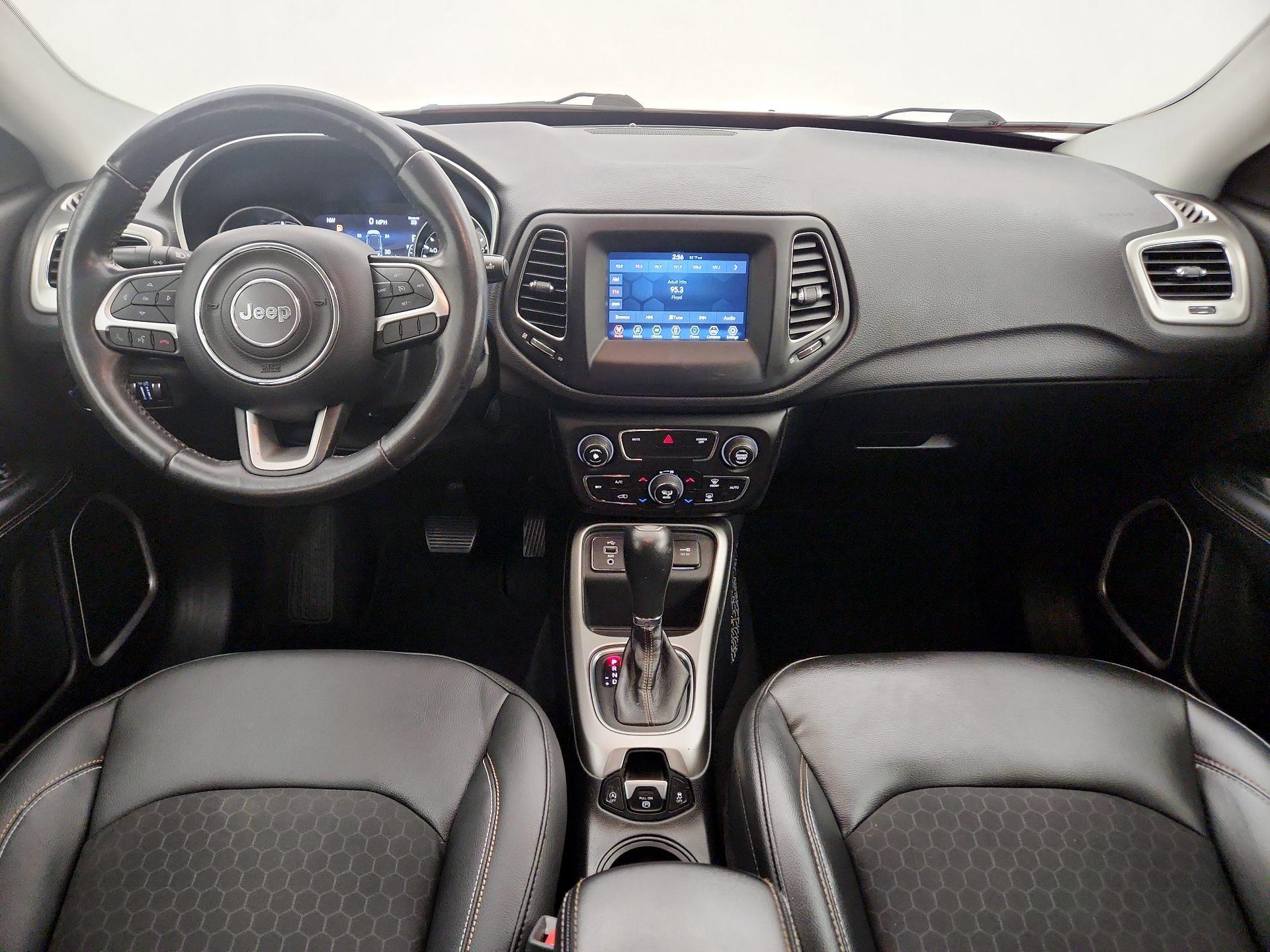 Thumbnail: 2018 Jeep Compass - 9