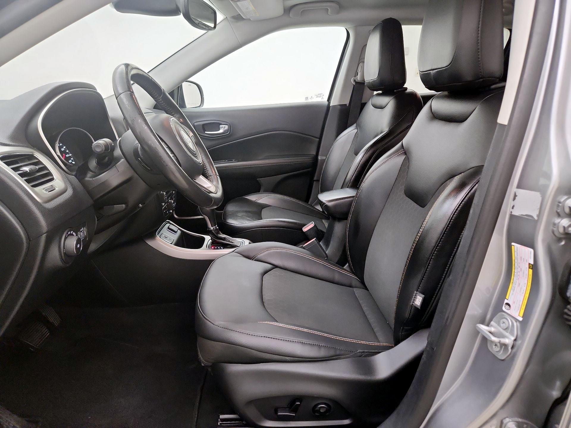 Thumbnail: 2018 Jeep Compass - 11