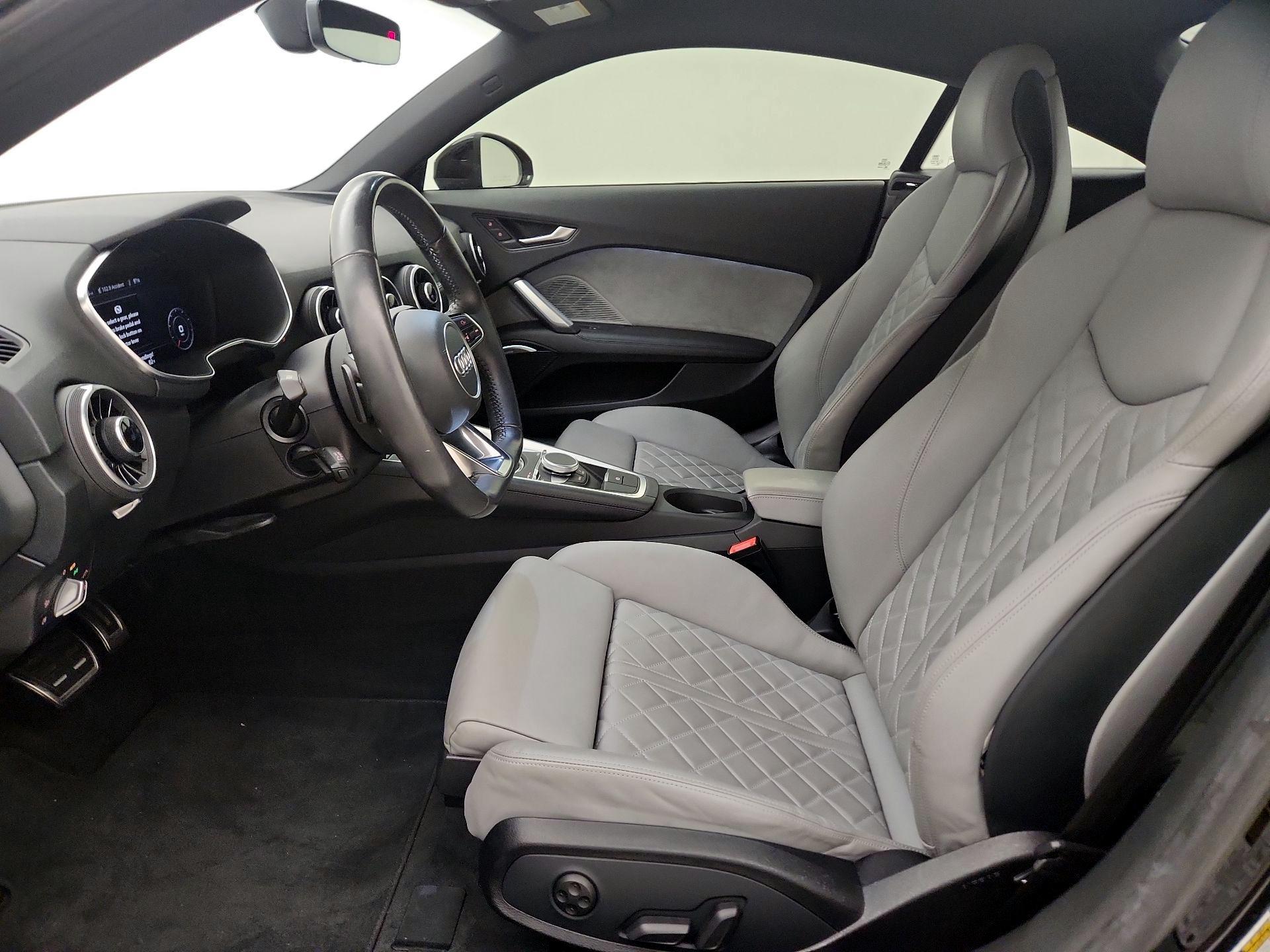 Thumbnail: 2017 Audi TT - 11