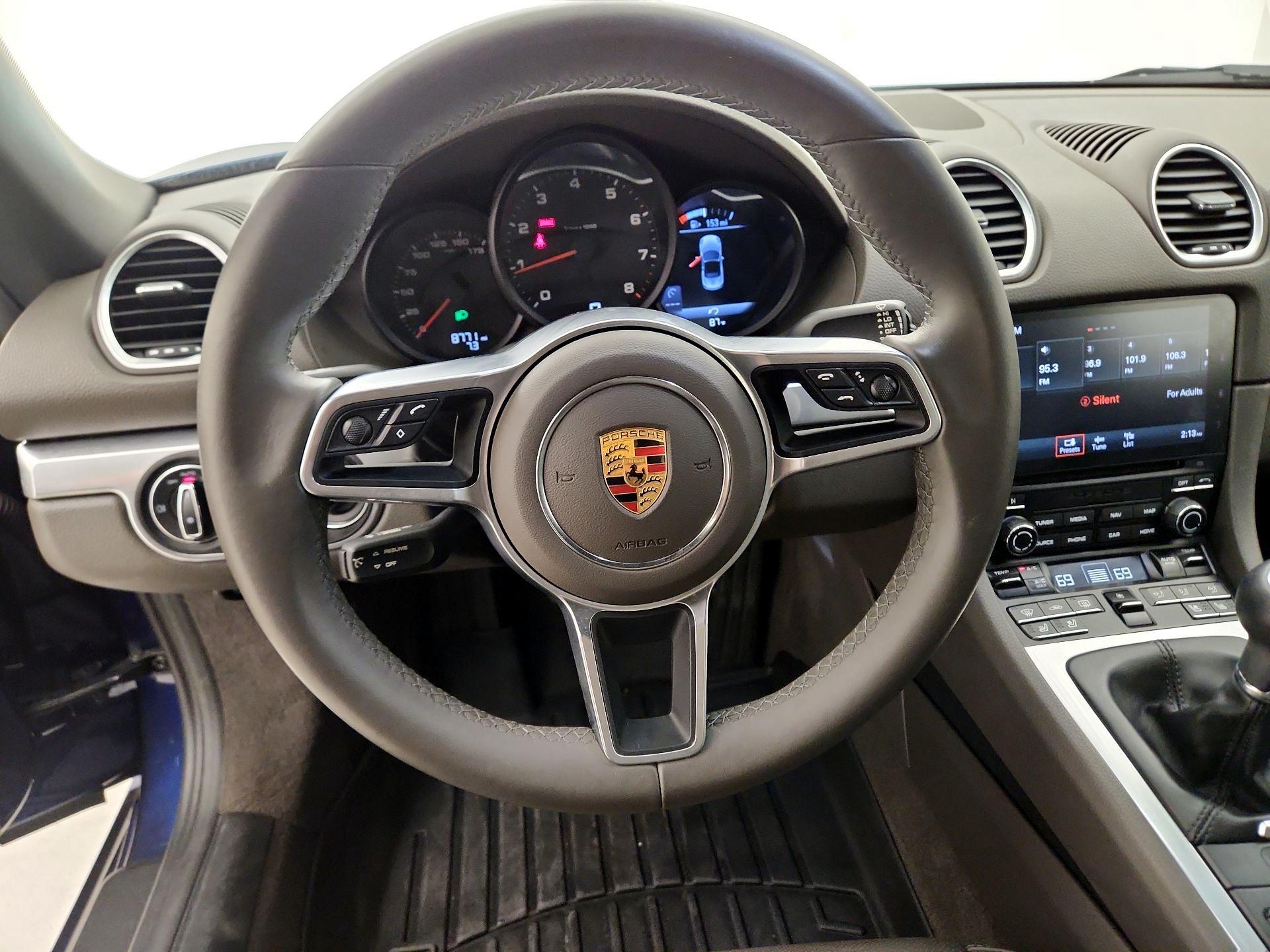 Thumbnail: 2021 Porsche 718 Boxster - 10