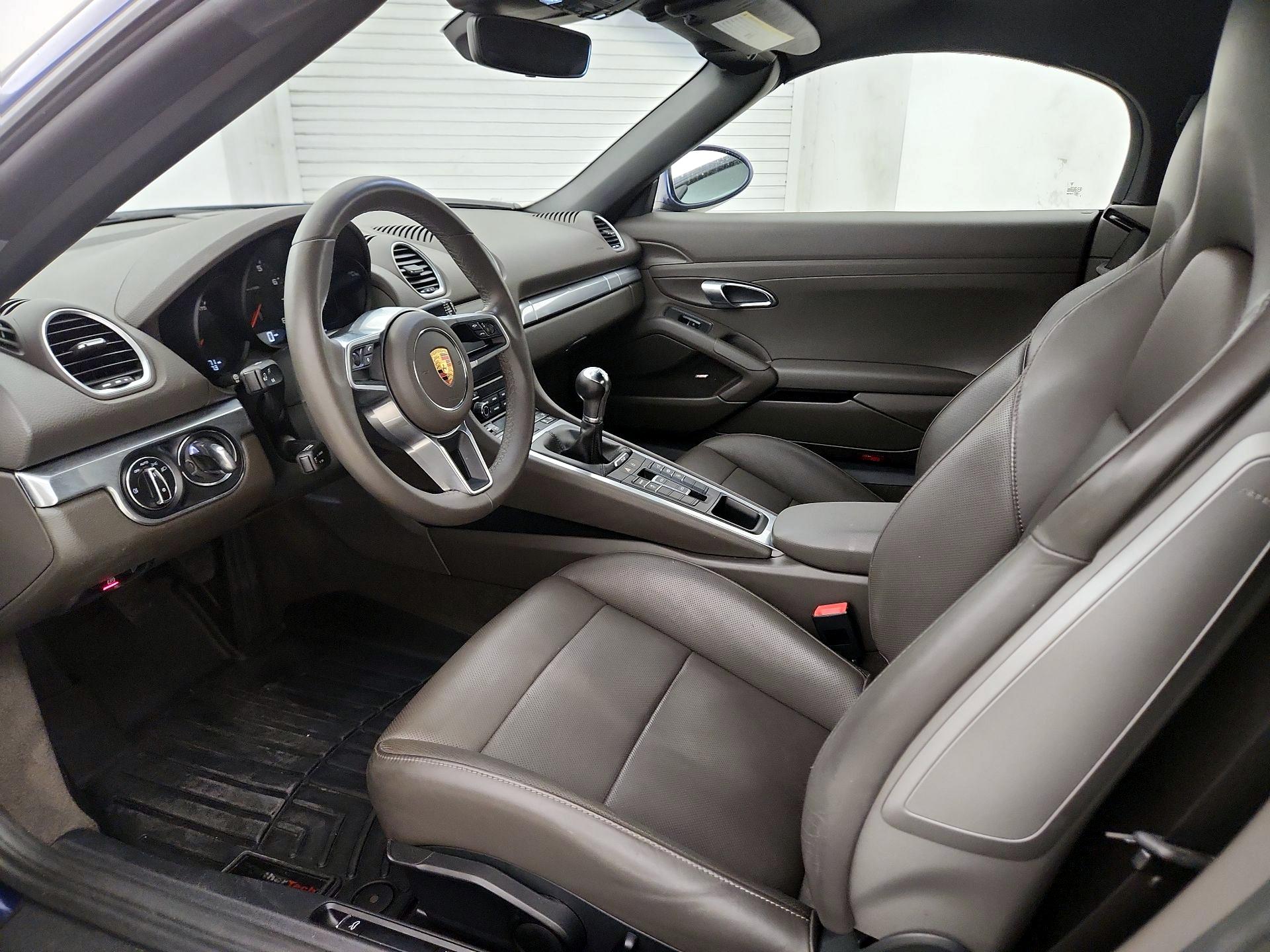 Thumbnail: 2021 Porsche 718 Boxster - 11