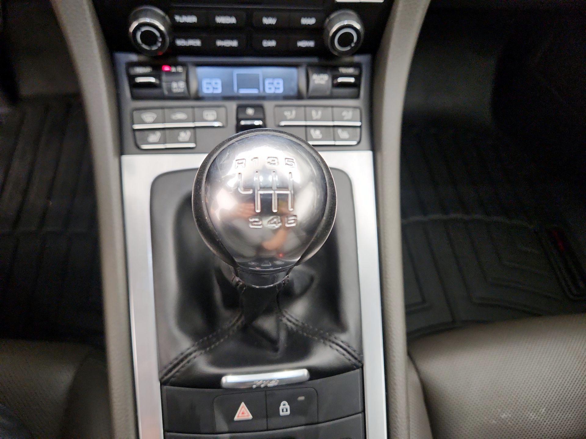 Thumbnail: 2021 Porsche 718 Boxster - 17