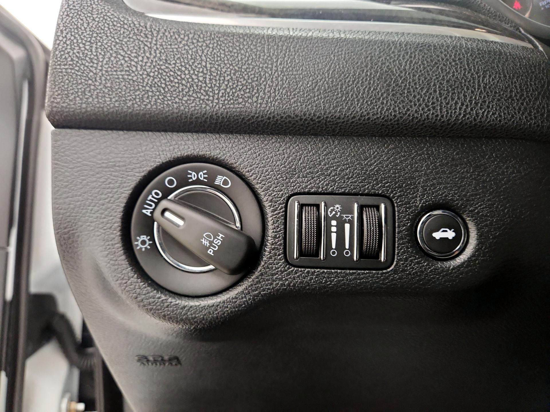 Thumbnail: 2015 Chrysler 300 - 13