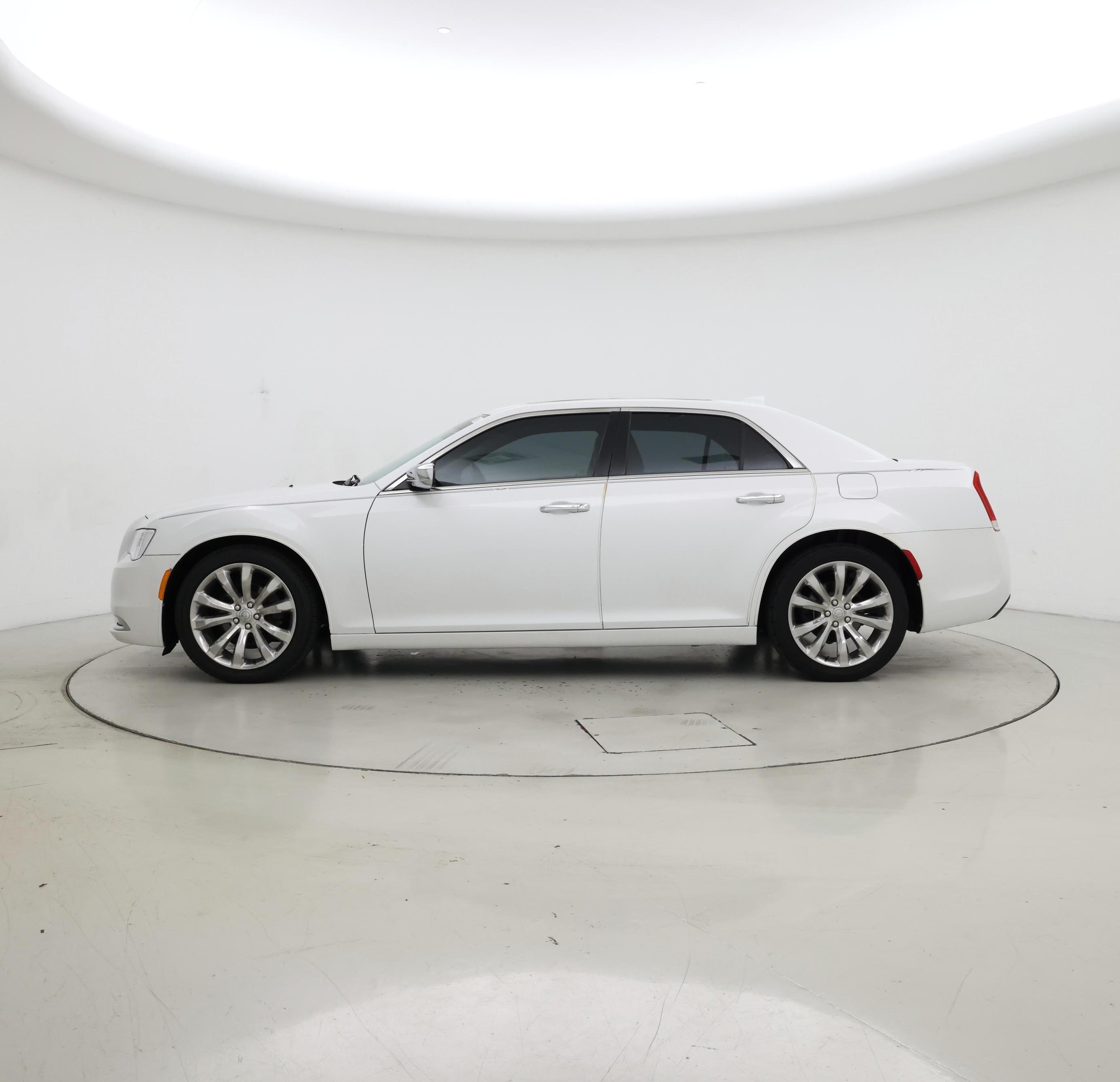 Thumbnail: 2015 Chrysler 300 - 3