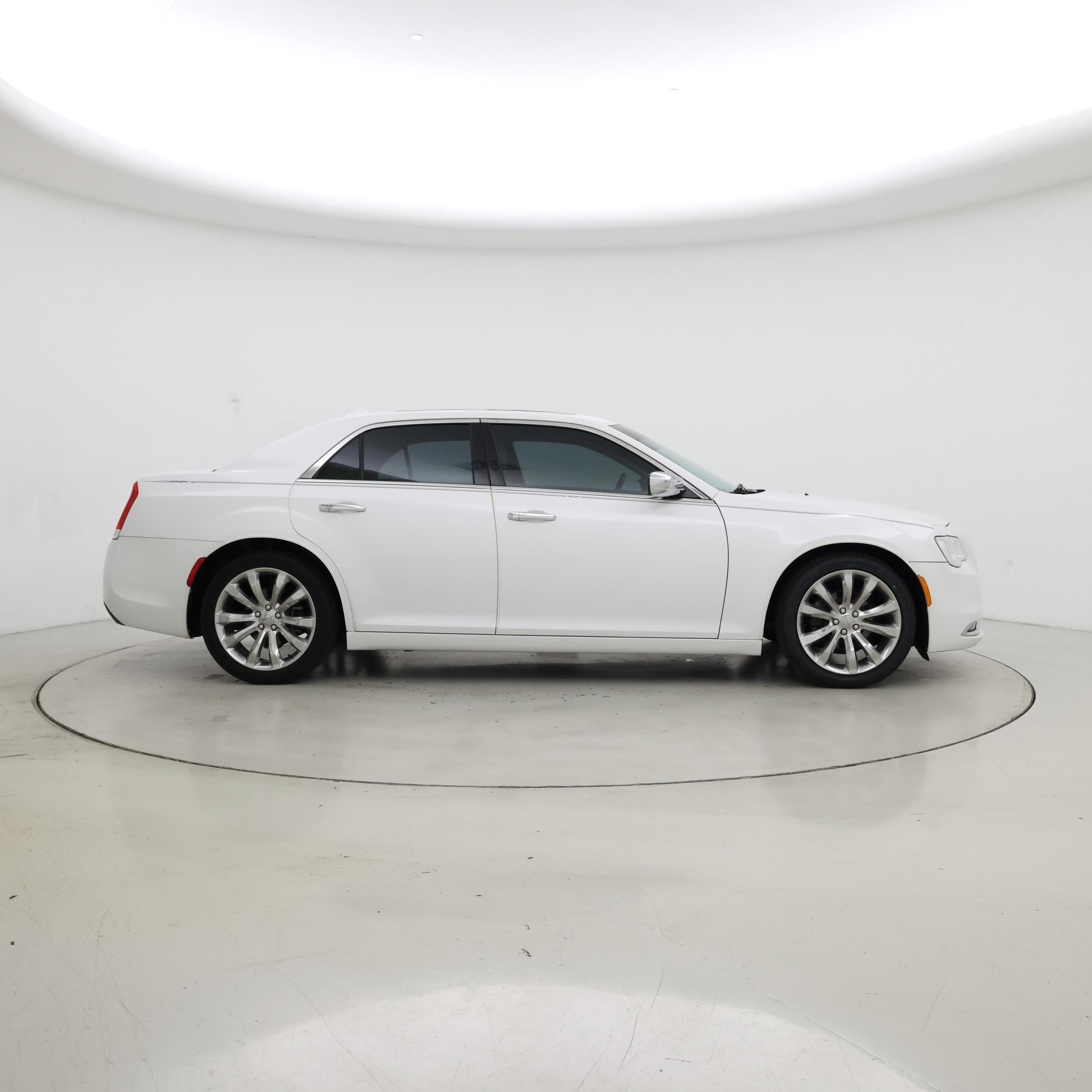 Thumbnail: 2015 Chrysler 300 - 7