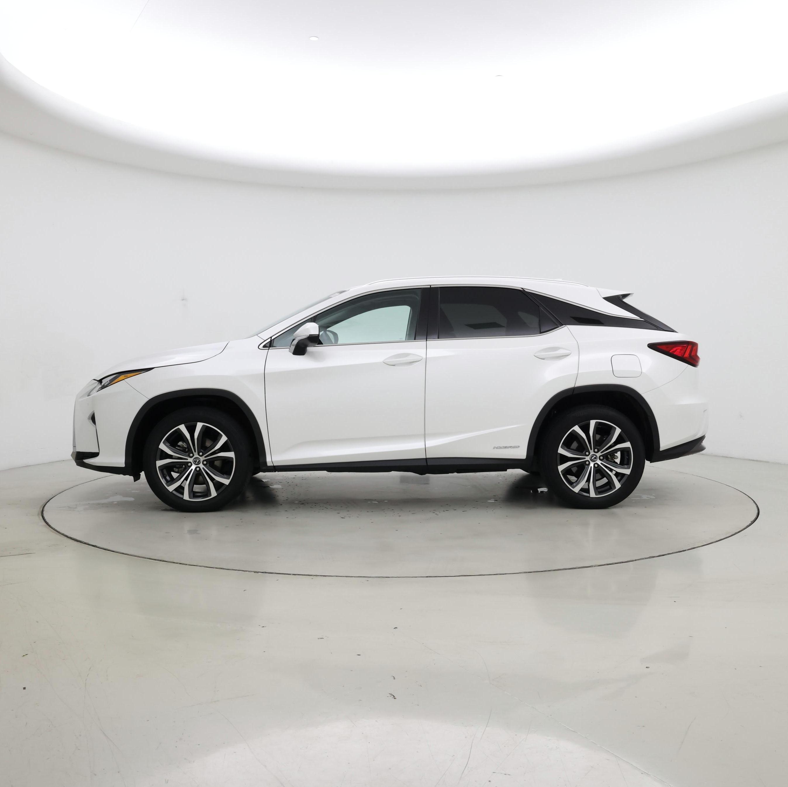 Thumbnail: 2019 Lexus RX - 3
