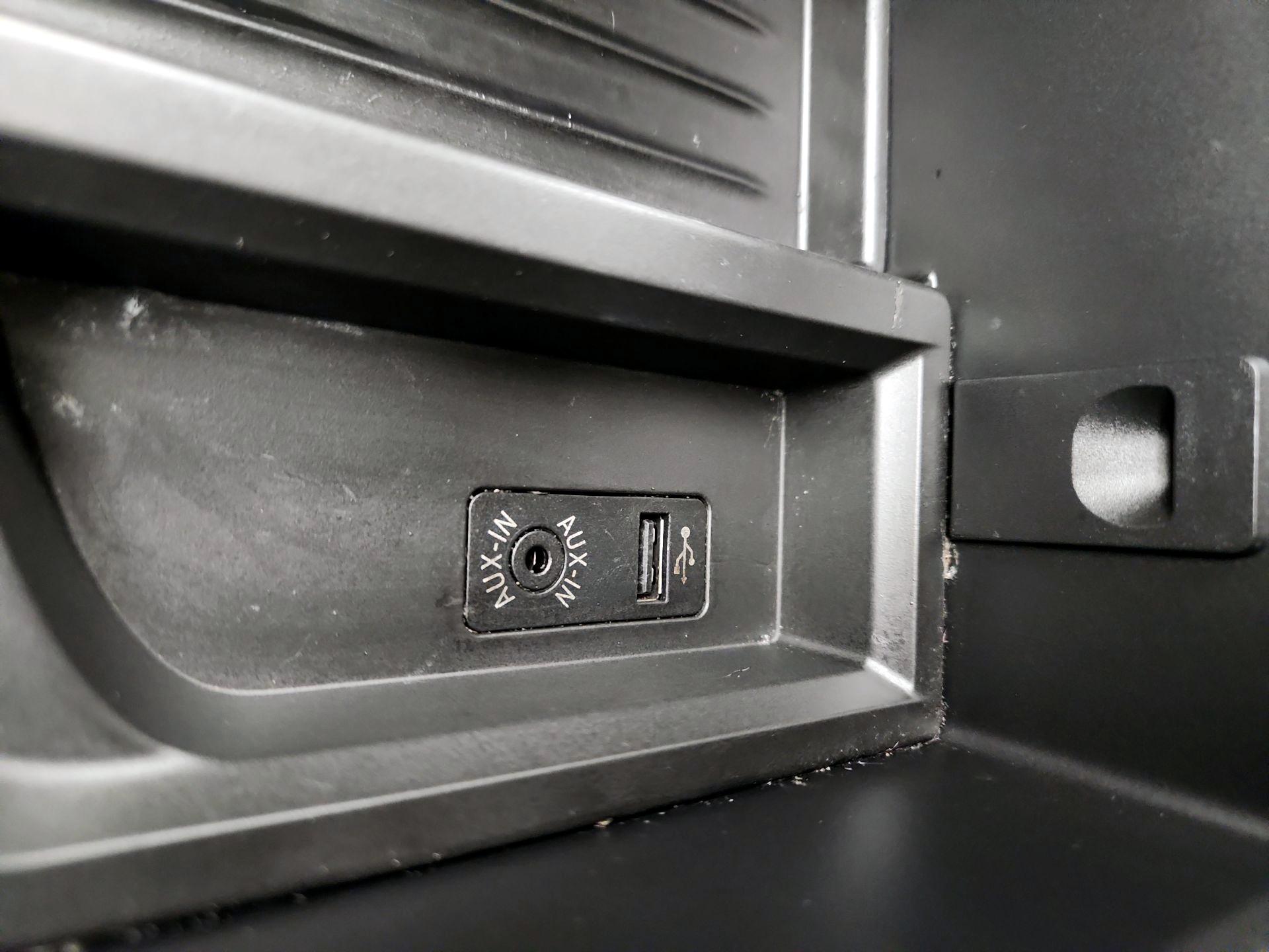 Thumbnail: 2017 BMW 3 Series - 17