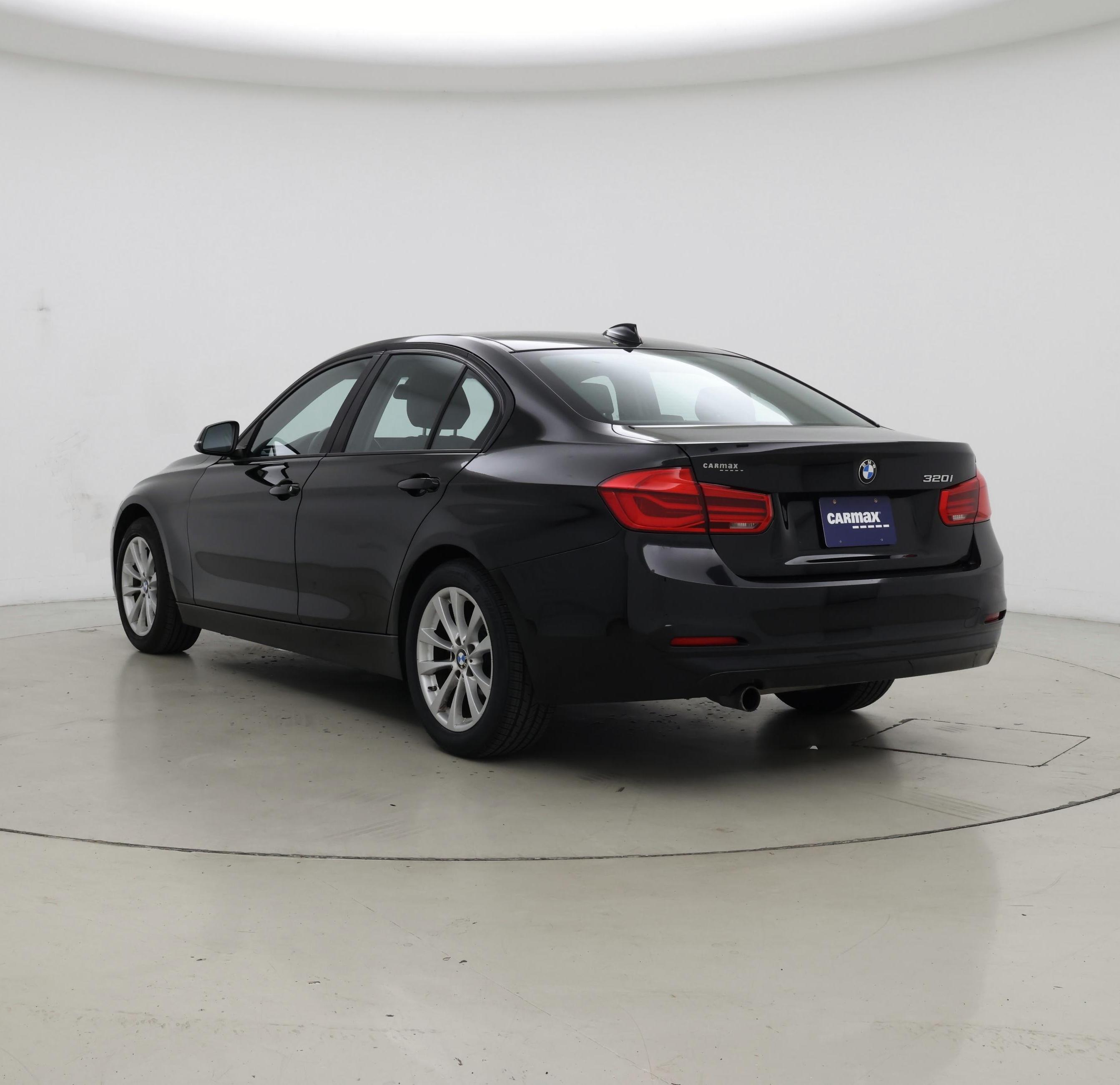 Thumbnail: 2017 BMW 3 Series - 2