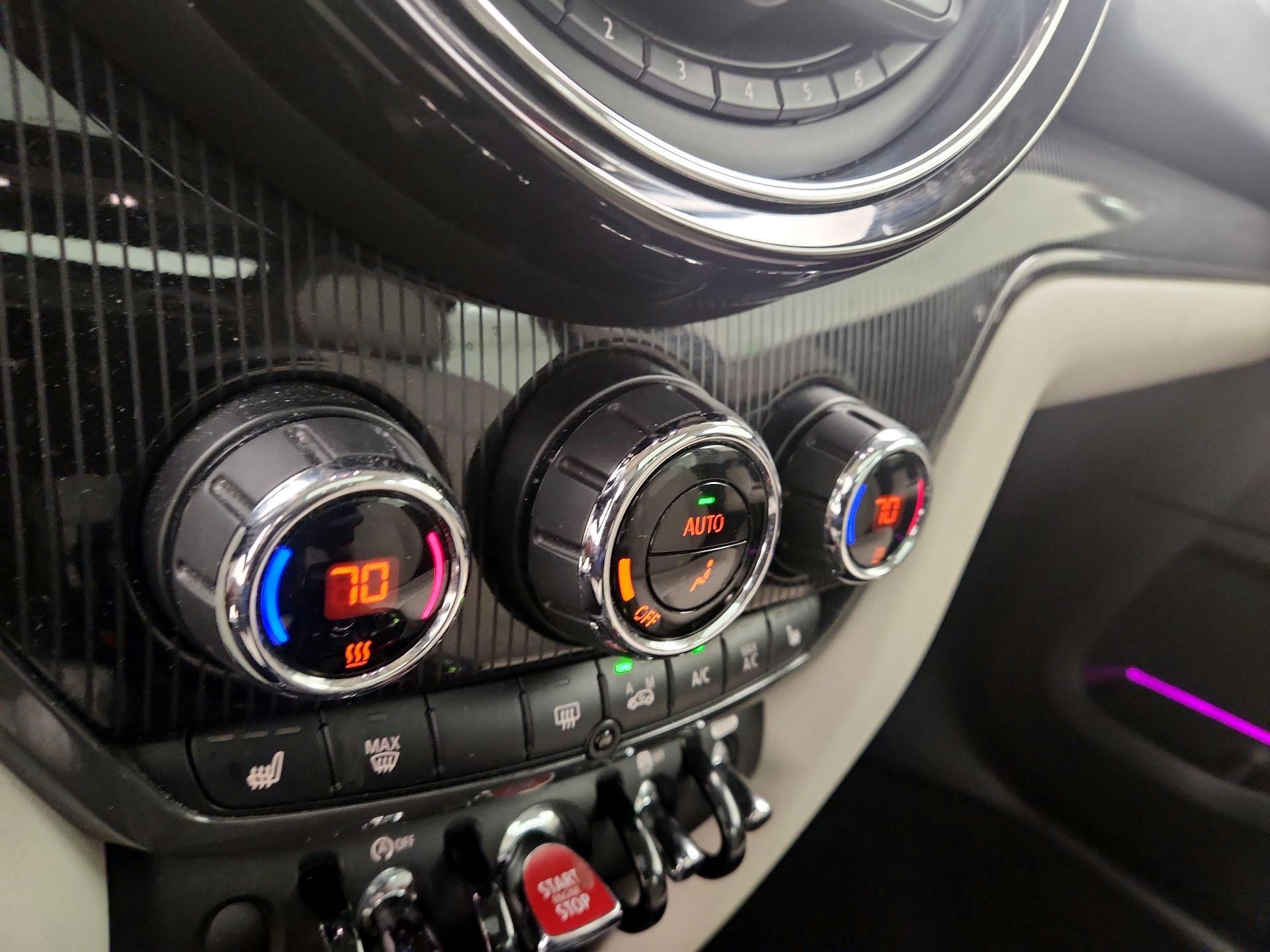 Thumbnail: 2019 MINI Cooper Countryman - 17