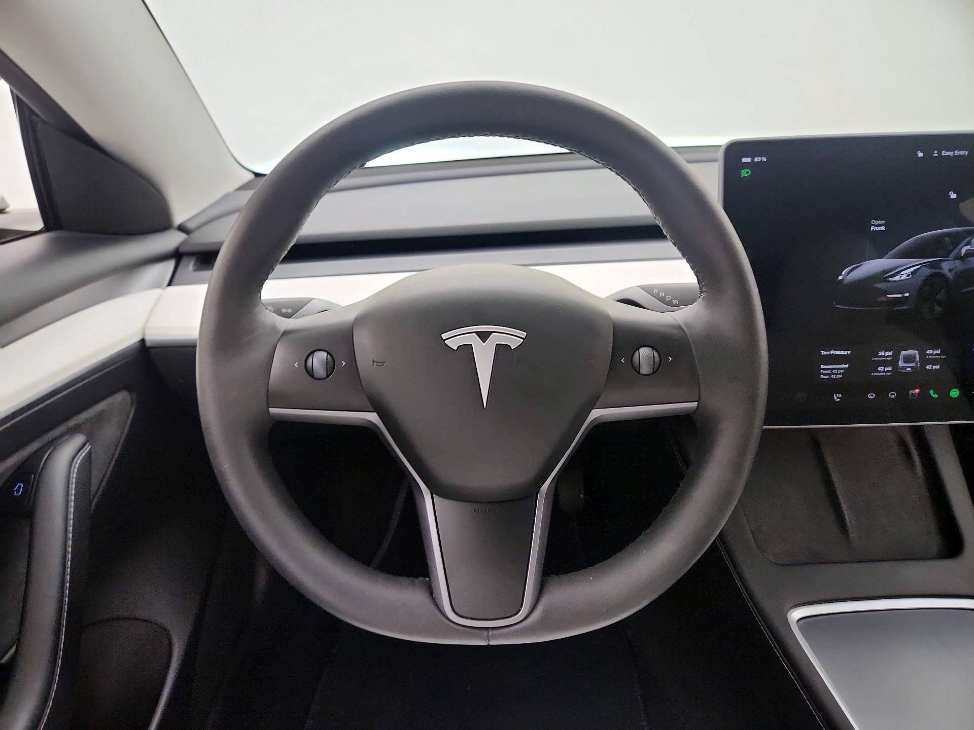 Thumbnail: 2023 Tesla Model 3 - 10