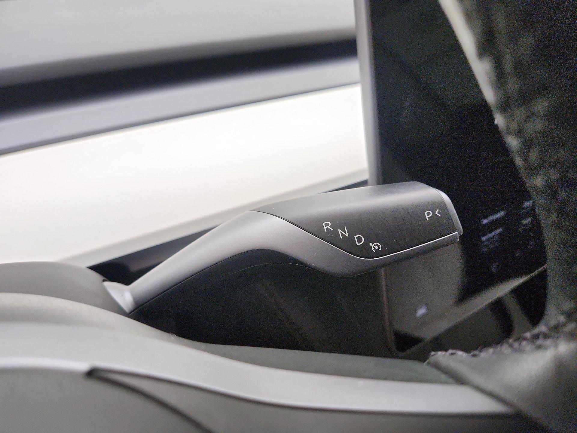 Thumbnail: 2023 Tesla Model 3 - 17