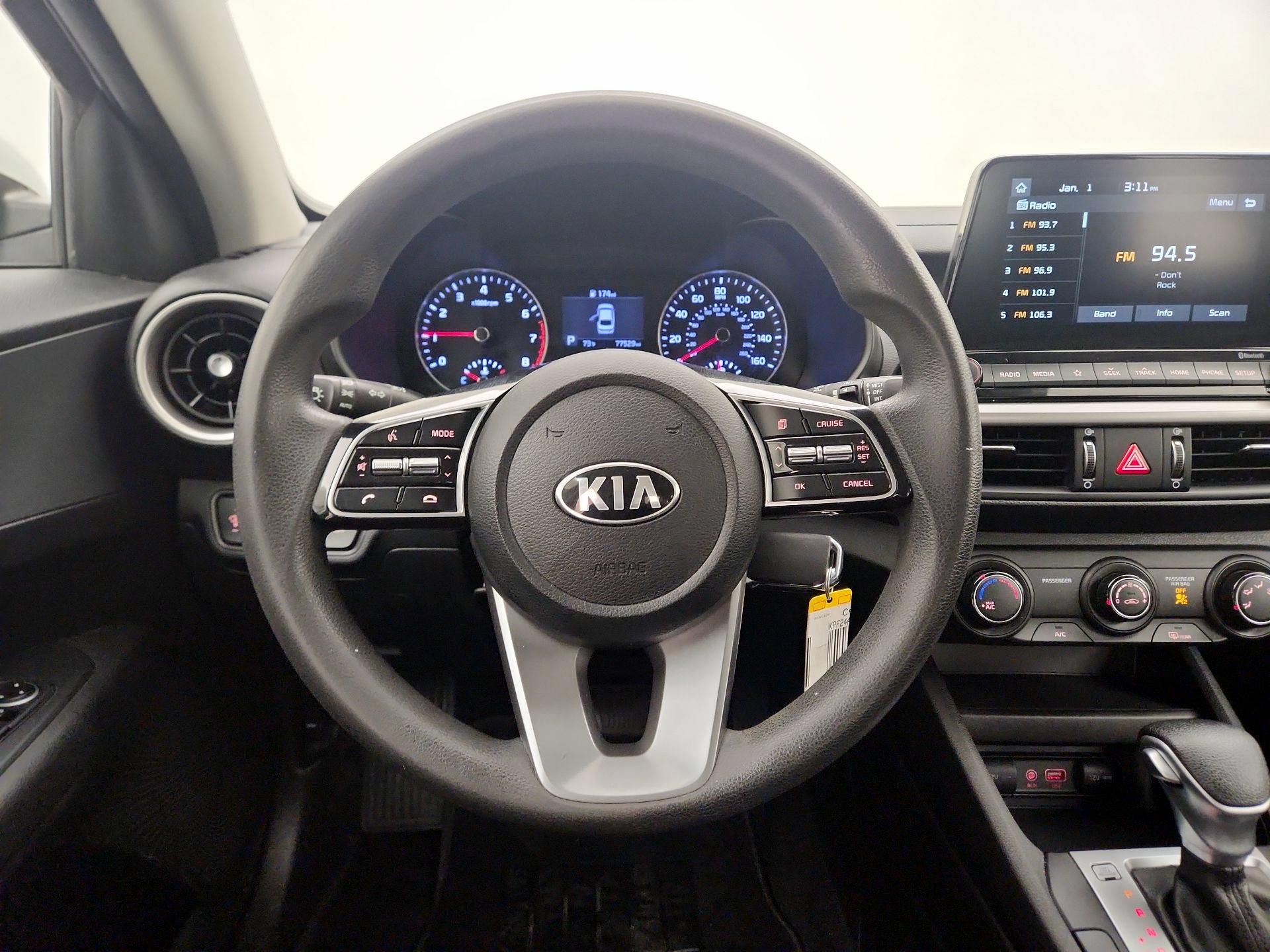 Thumbnail: 2021 Kia Forte - 10