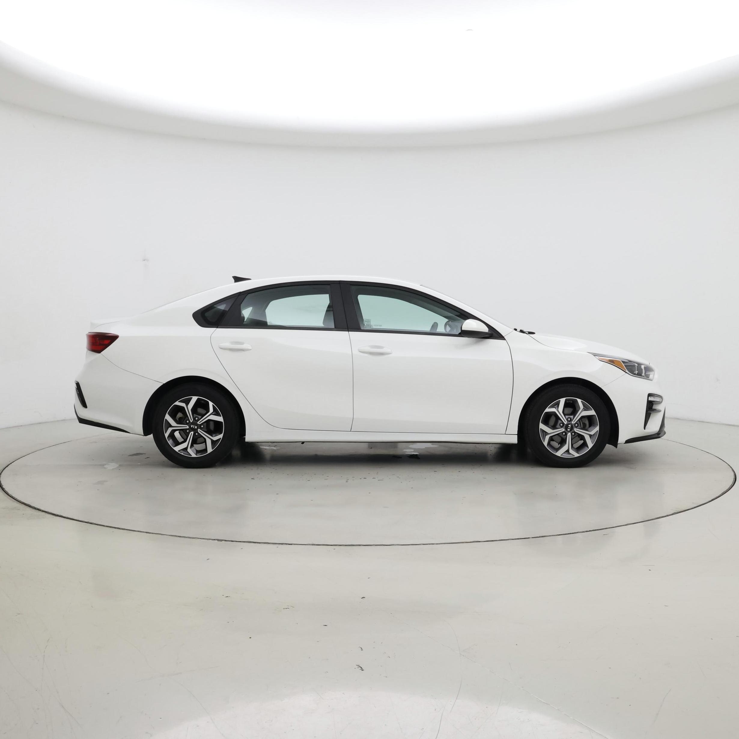 Thumbnail: 2021 Kia Forte - 7