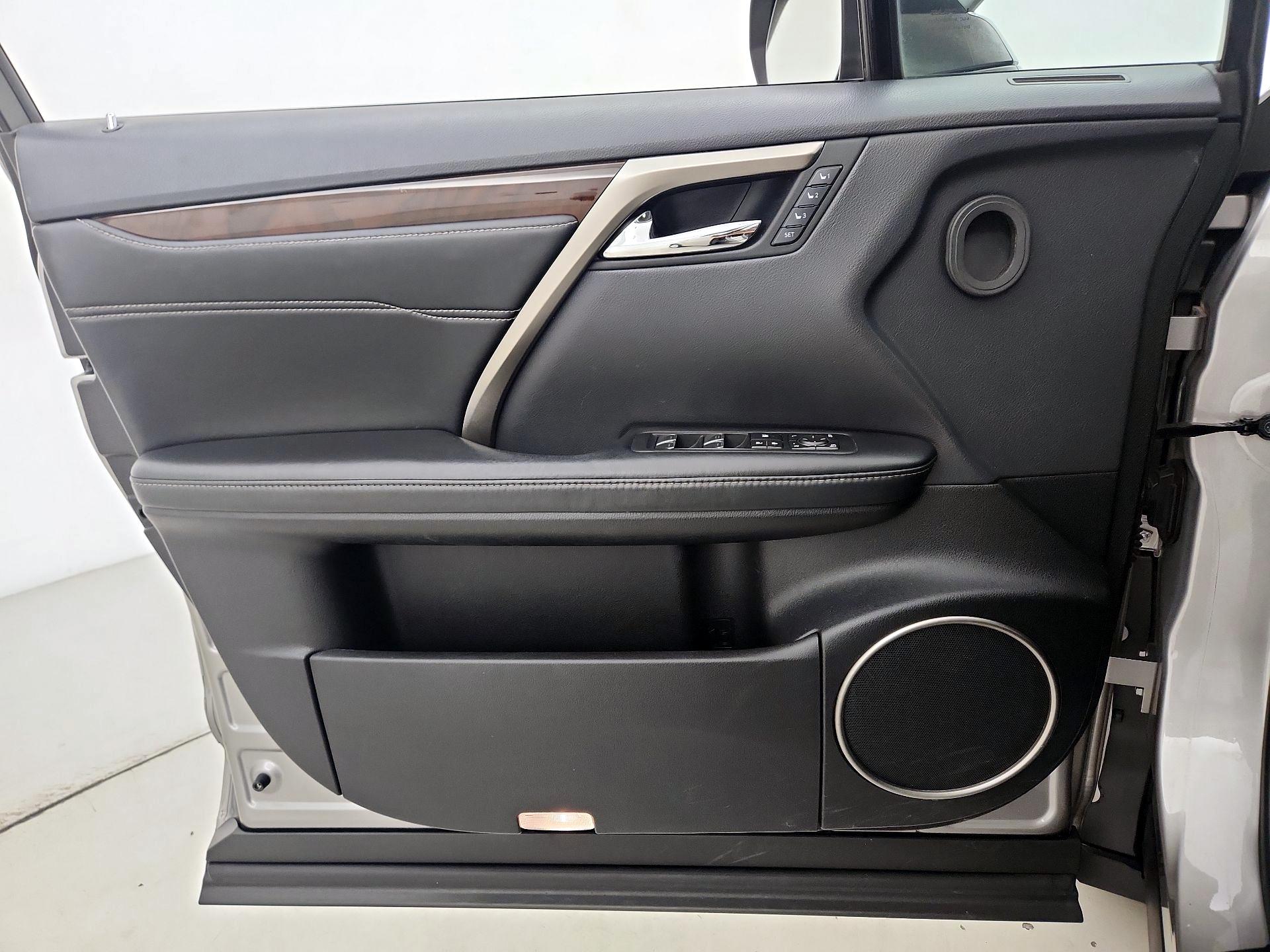 Thumbnail: 2017 Lexus RX - 12