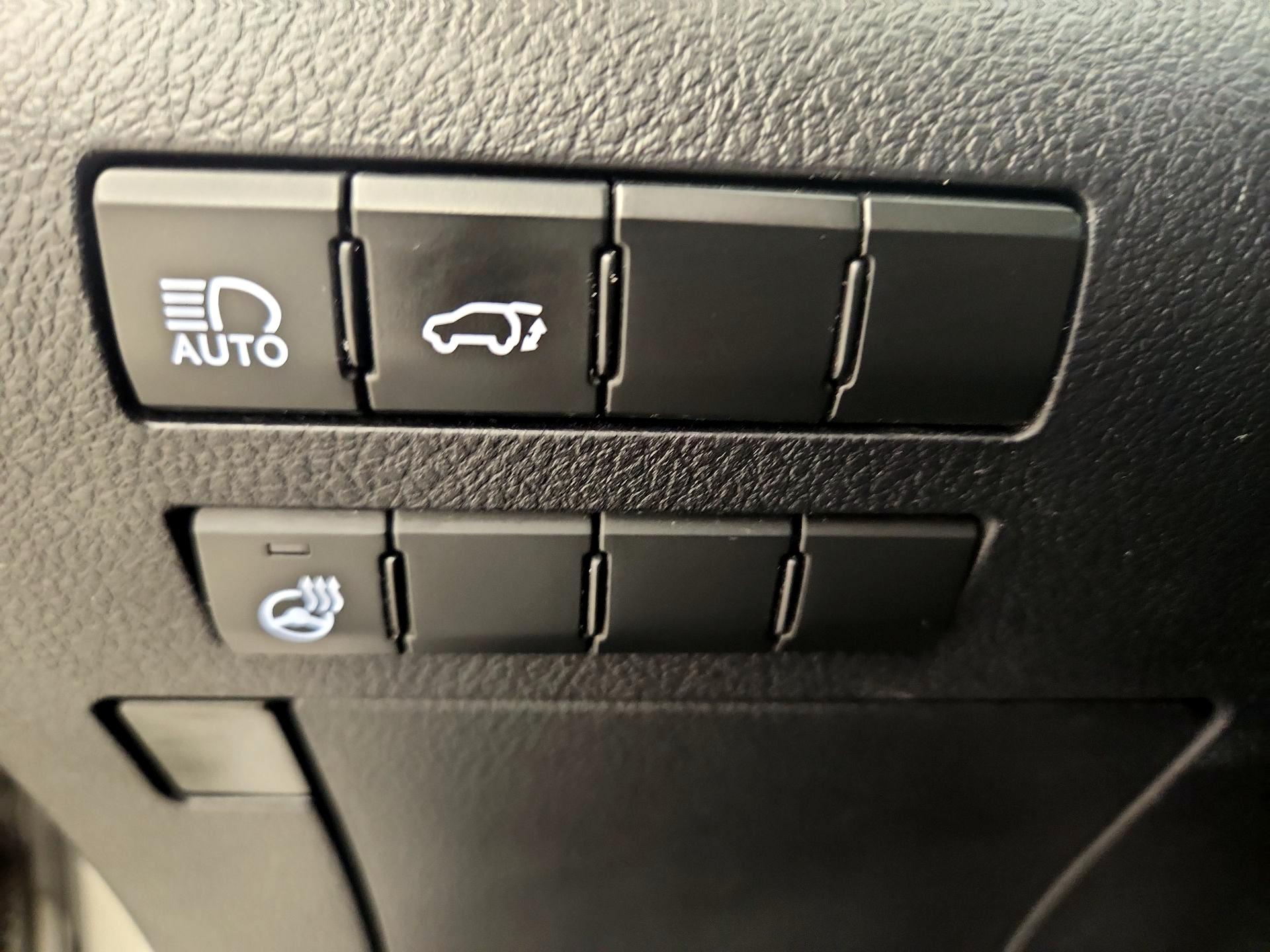 Thumbnail: 2017 Lexus RX - 13