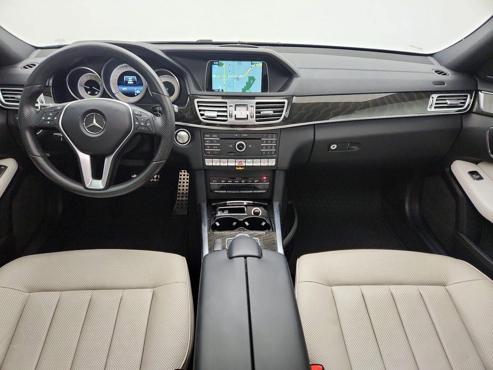 Thumbnail: 2016 Mercedes-Benz E-Class - 9